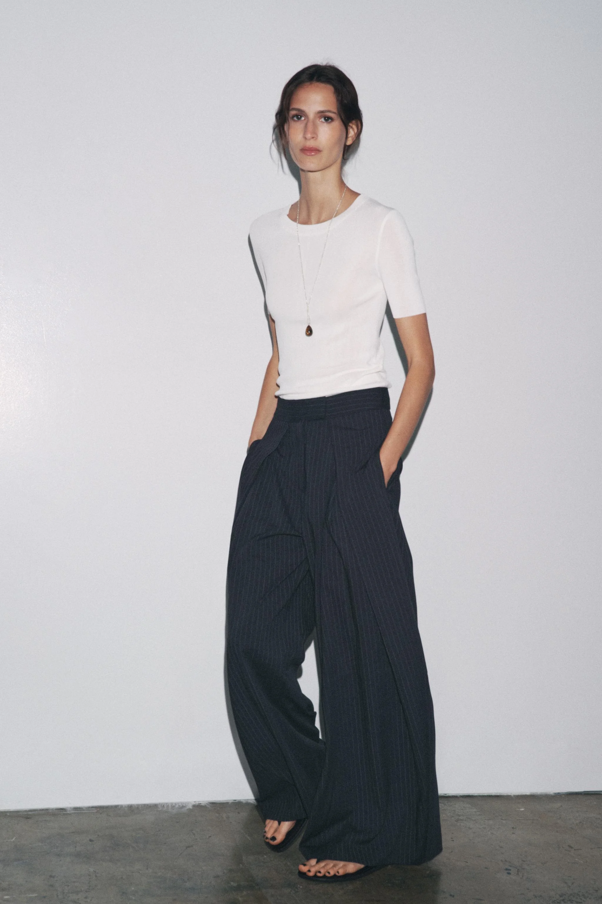 تاپ بافت آستین کوتاه تاپ بافت آستین کوتاه