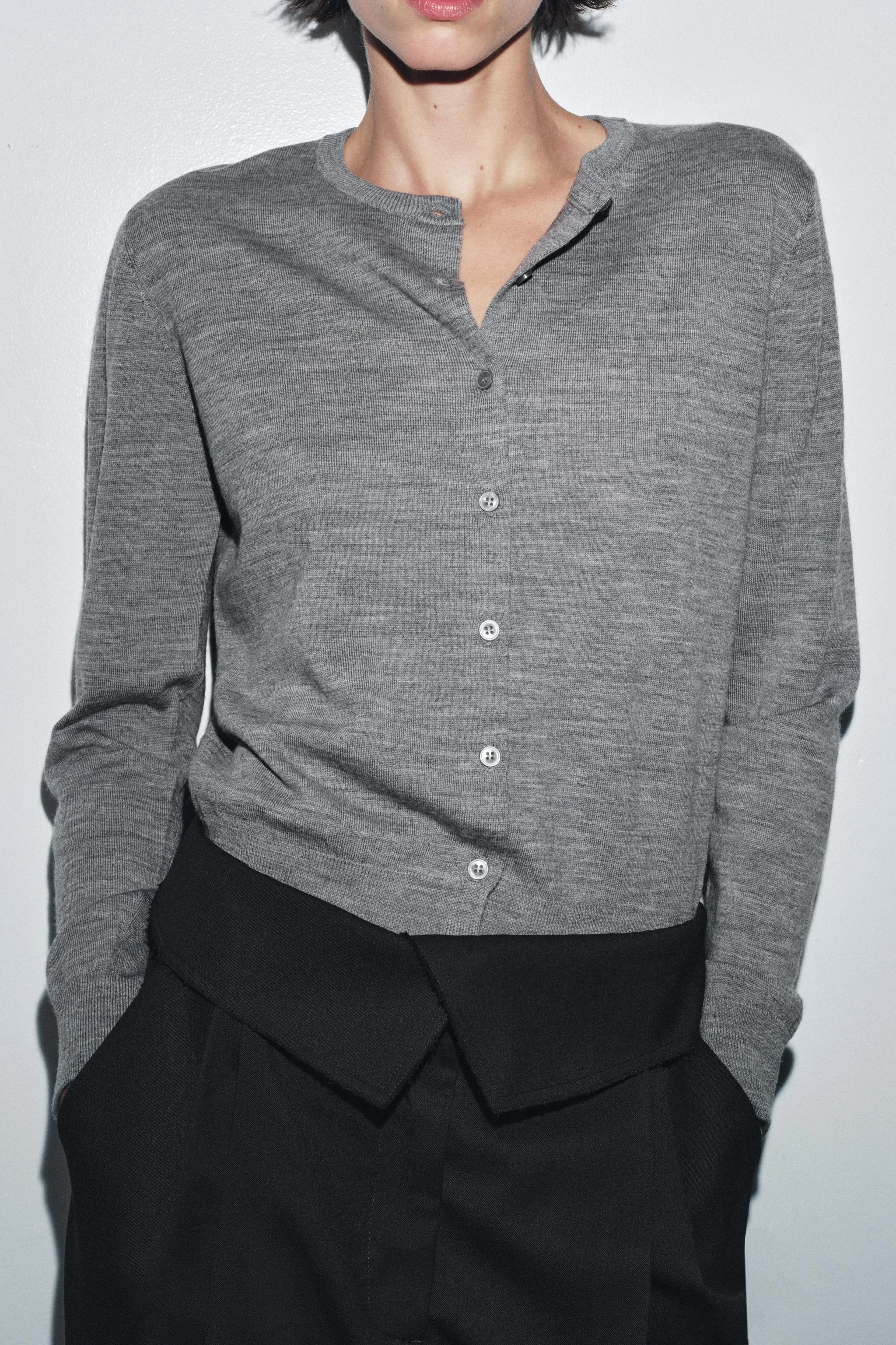 ژاکت کشباف ساده 100% پشم ژاکت کشباف ساده 100% پشم