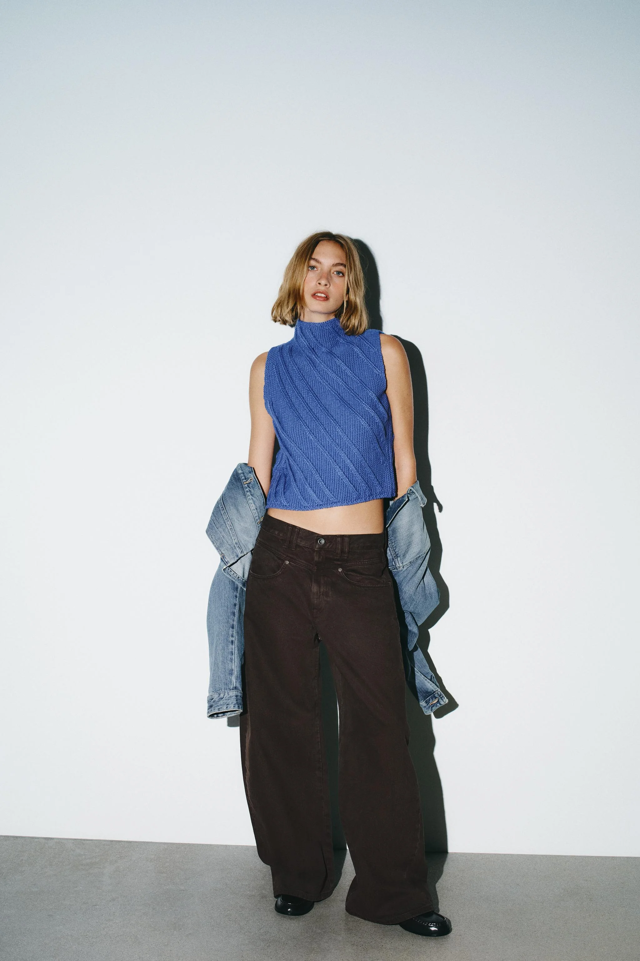 جلیقه بافتنی با بافت خاص