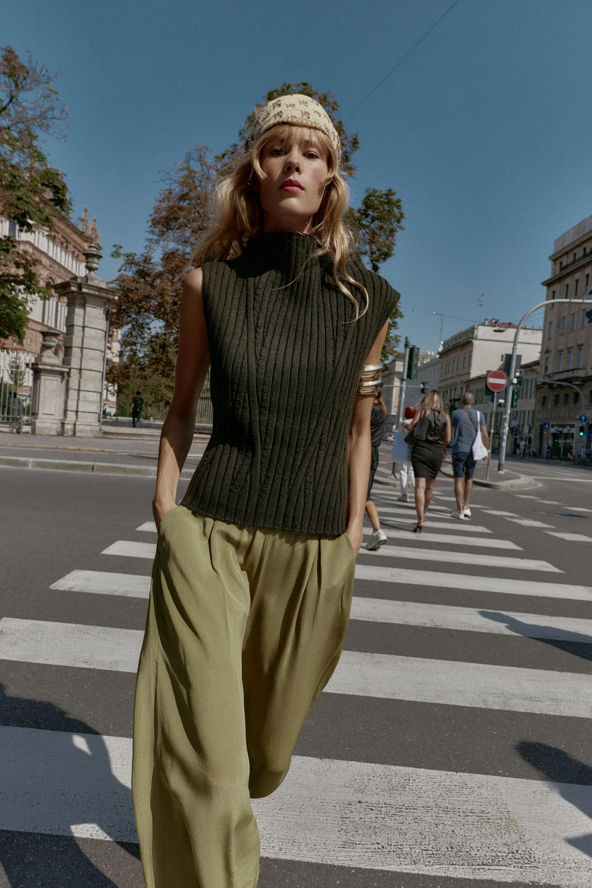 تاپ بافتنی یقه بلند با 30% پشم