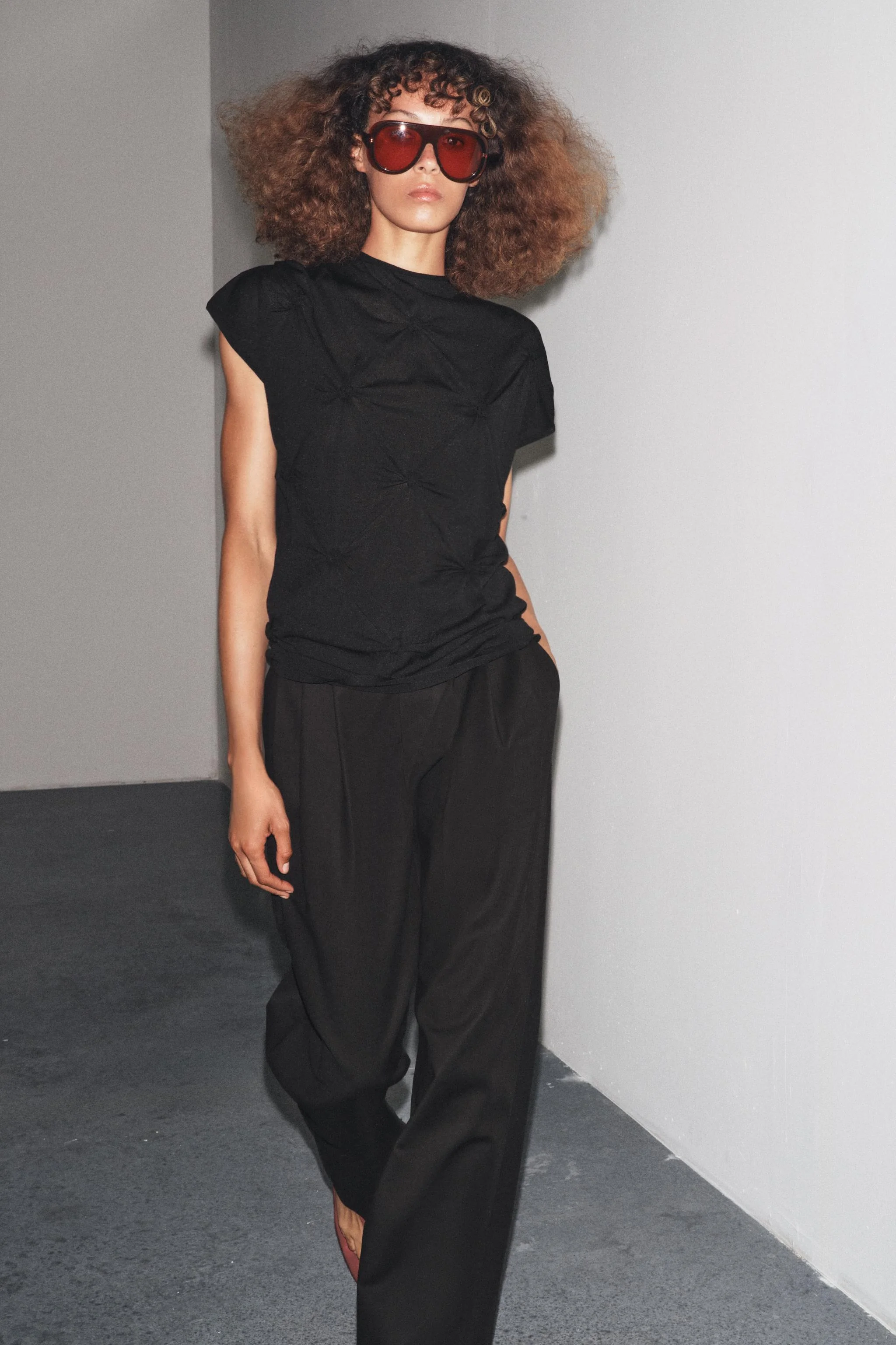 تاپ بافتنی با جزئیات گره