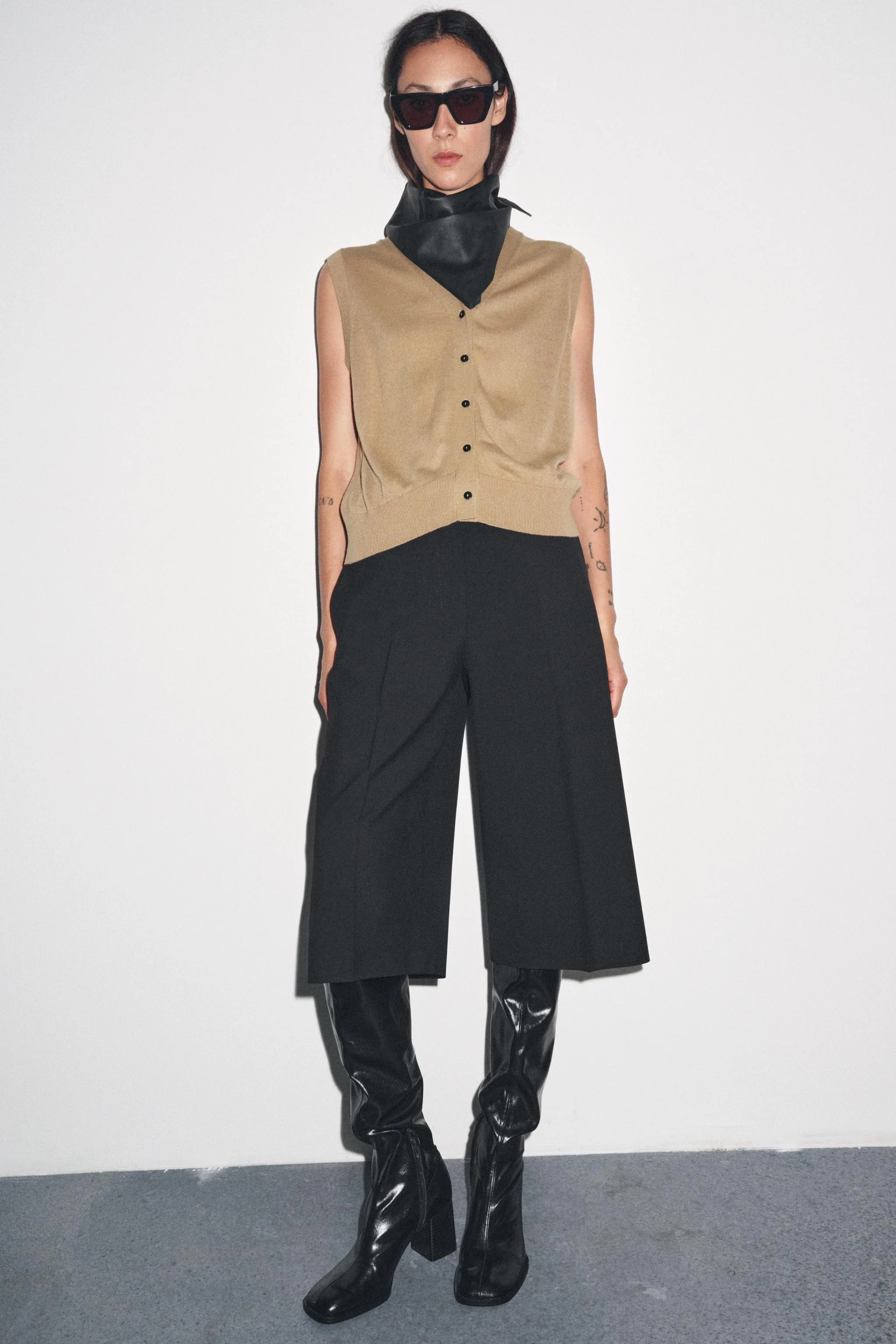 جلیقه بافت ساده یقه هفت