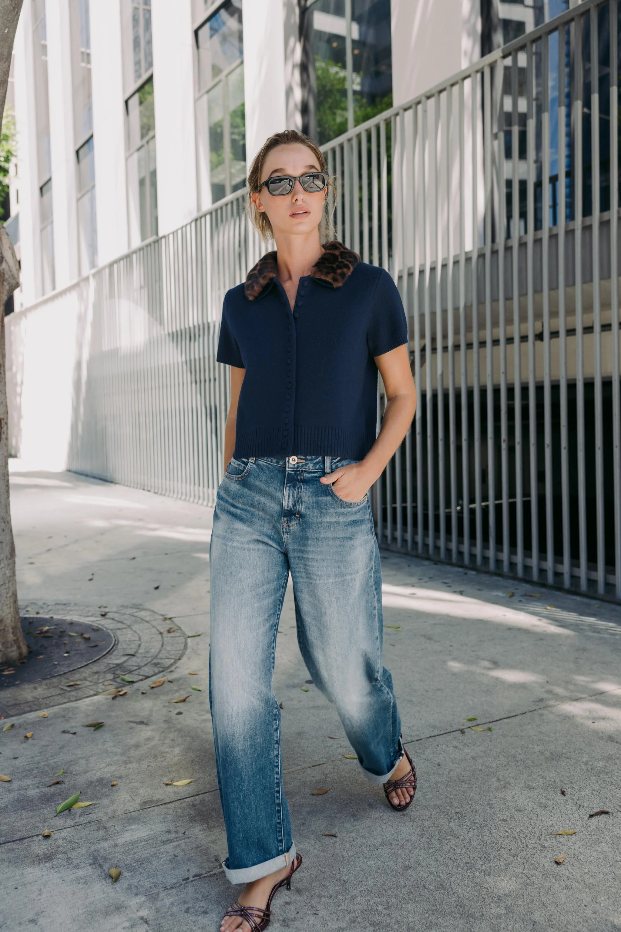 ژاکت بافتنی یقه دار با طرح حیوانات