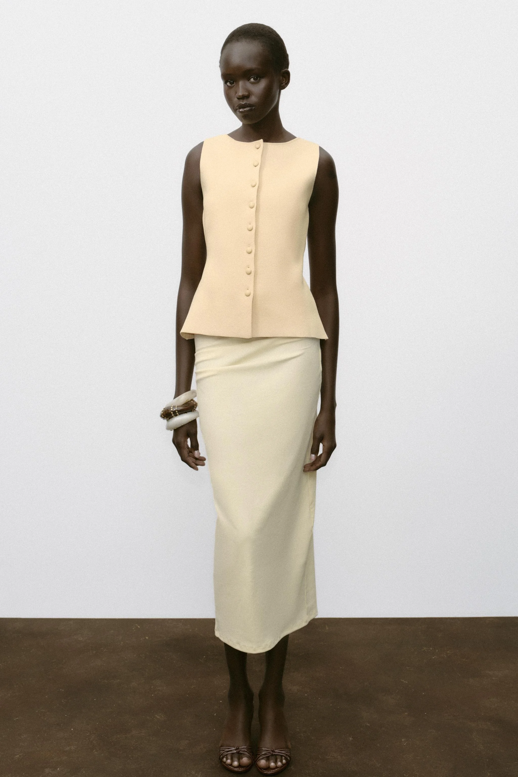 جلیقه بافتنی دکمه دار