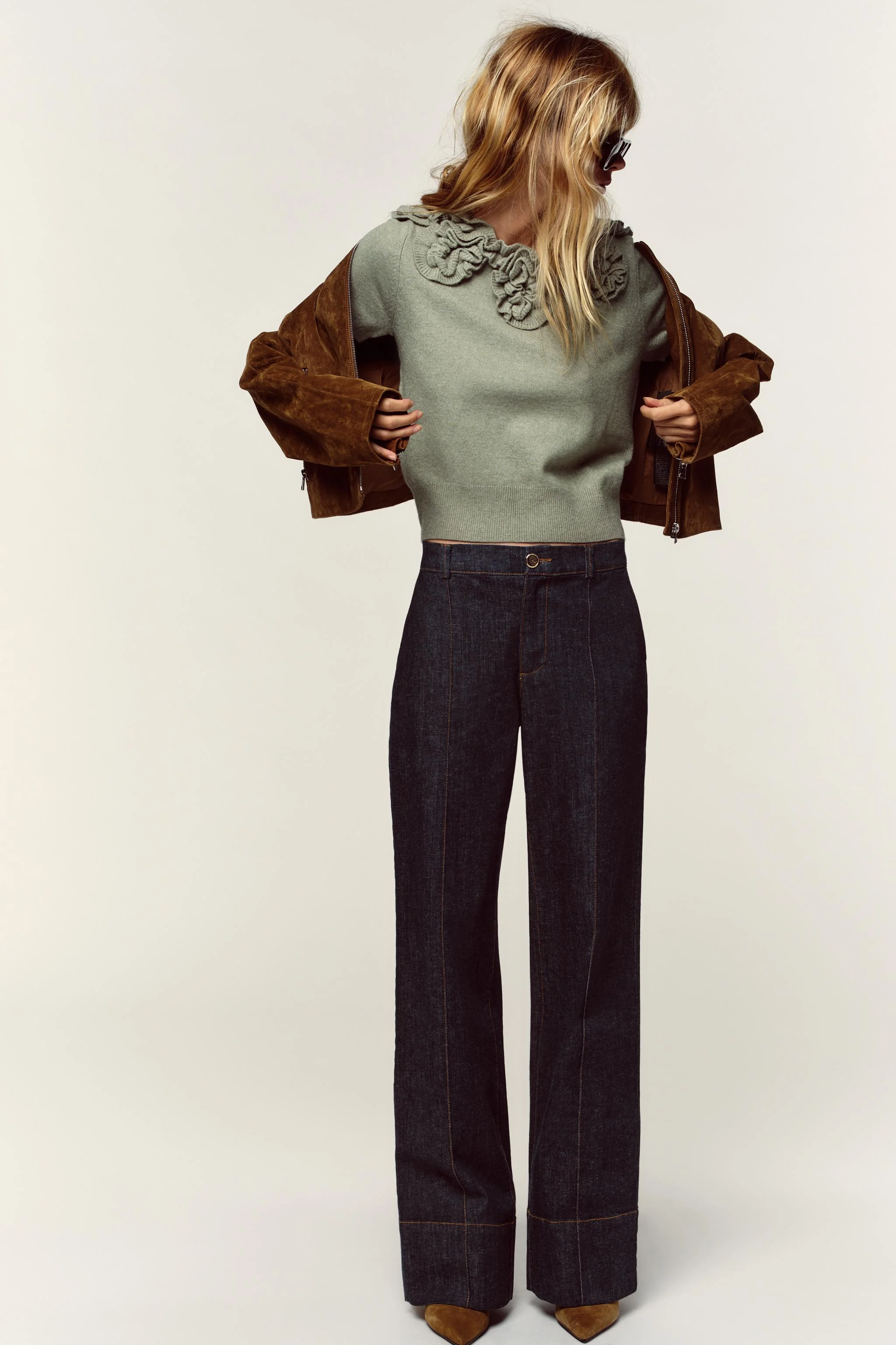 بلوز بافت آستین کوتاه با طرح گل