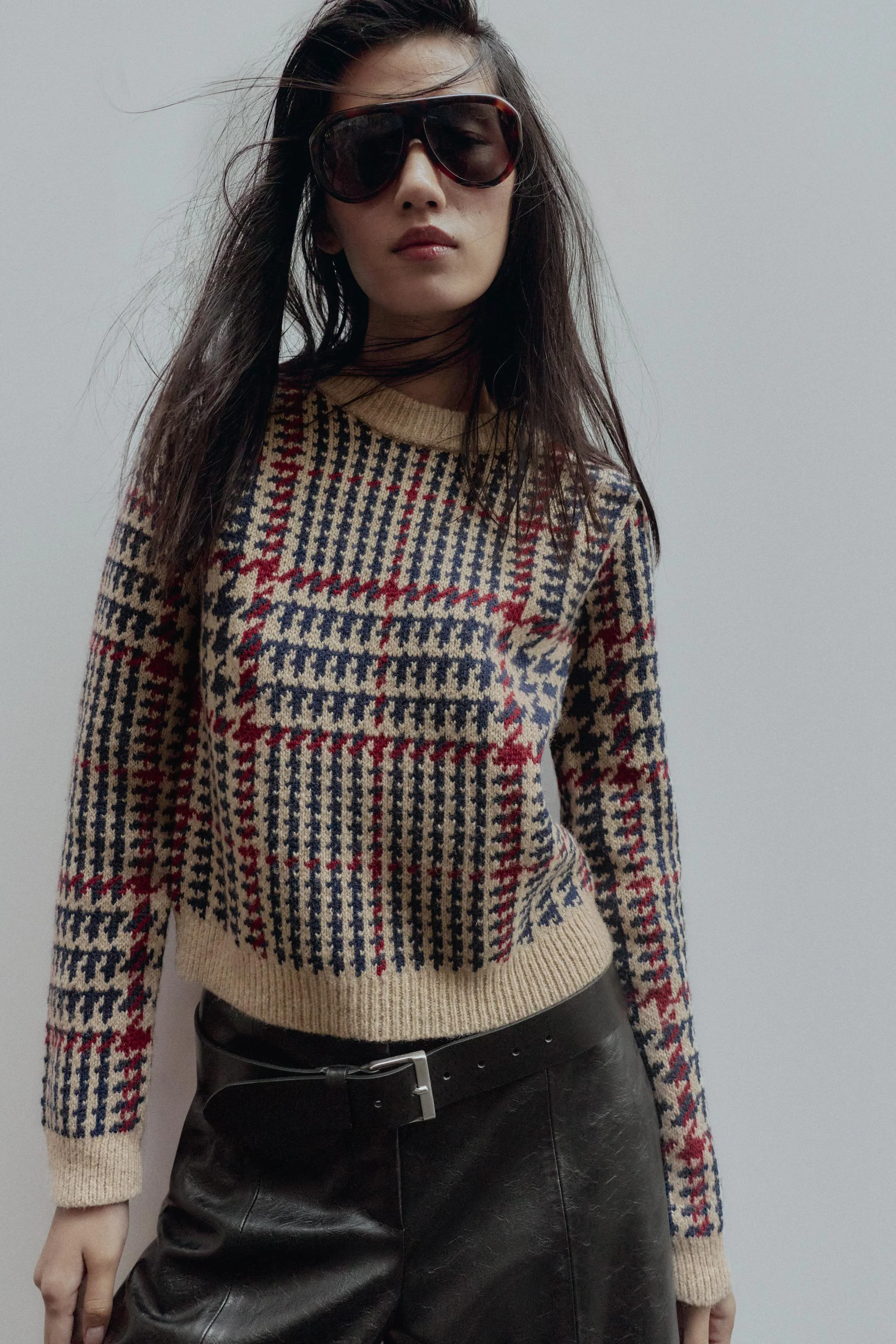 پلیور پشمی طرح پاغازه‌ای