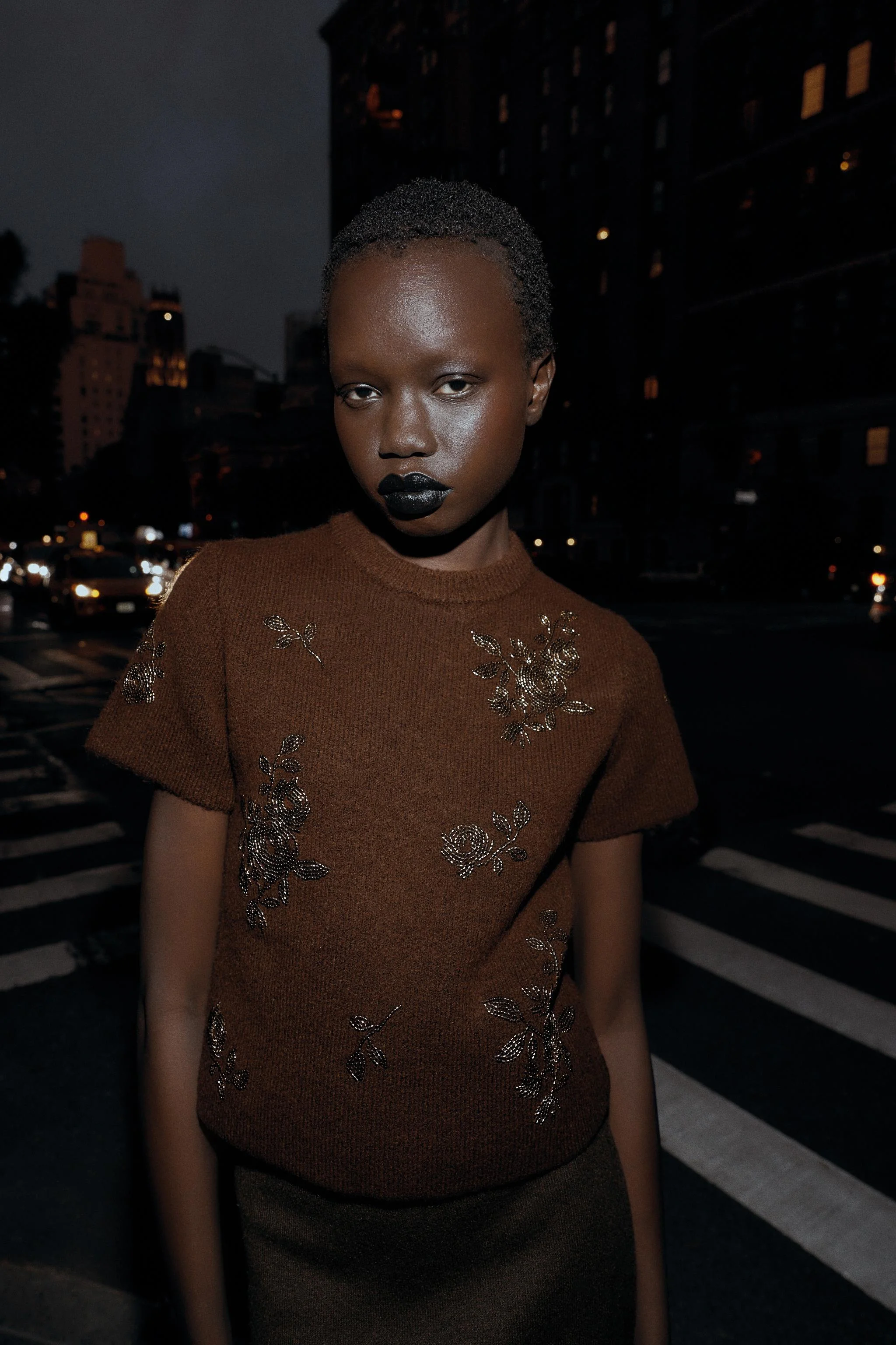 بلوز آستین کوتاه مهره دار بلوز آستین کوتاه مهره دار