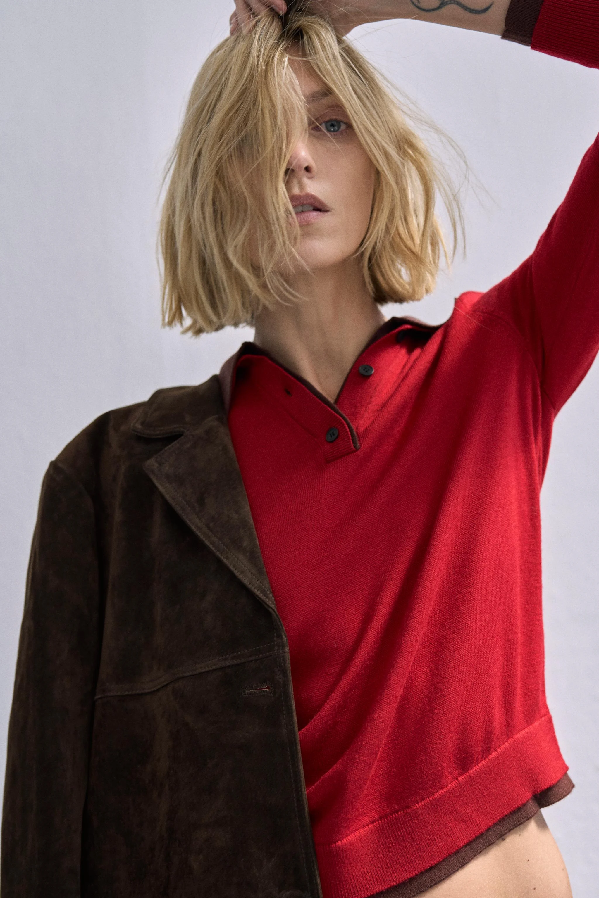 پولوشرت بافتنی با تضاد رنگ