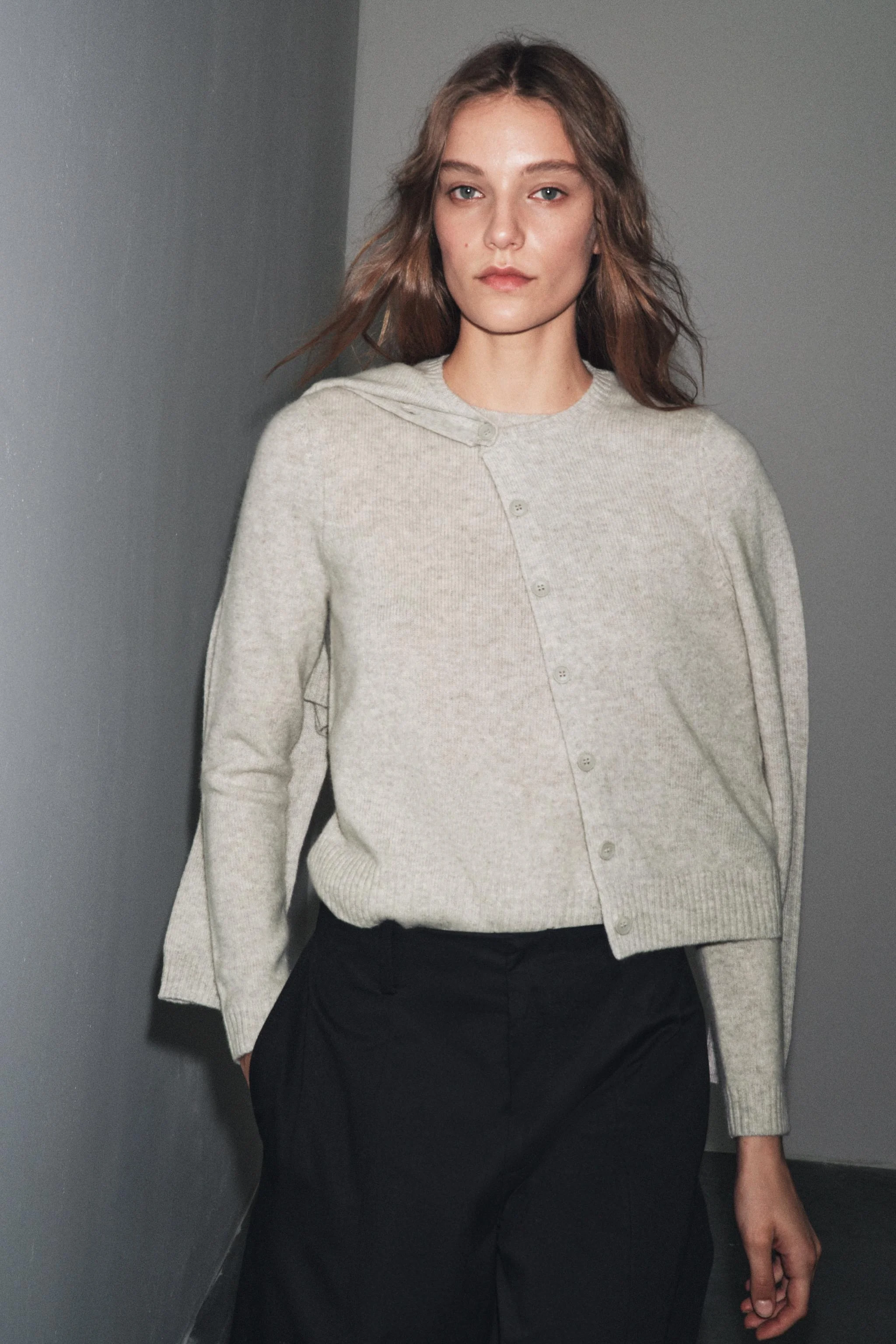 ژاکت کشباف پشمی آستین بلند ژاکت کشباف پشمی آستین بلند