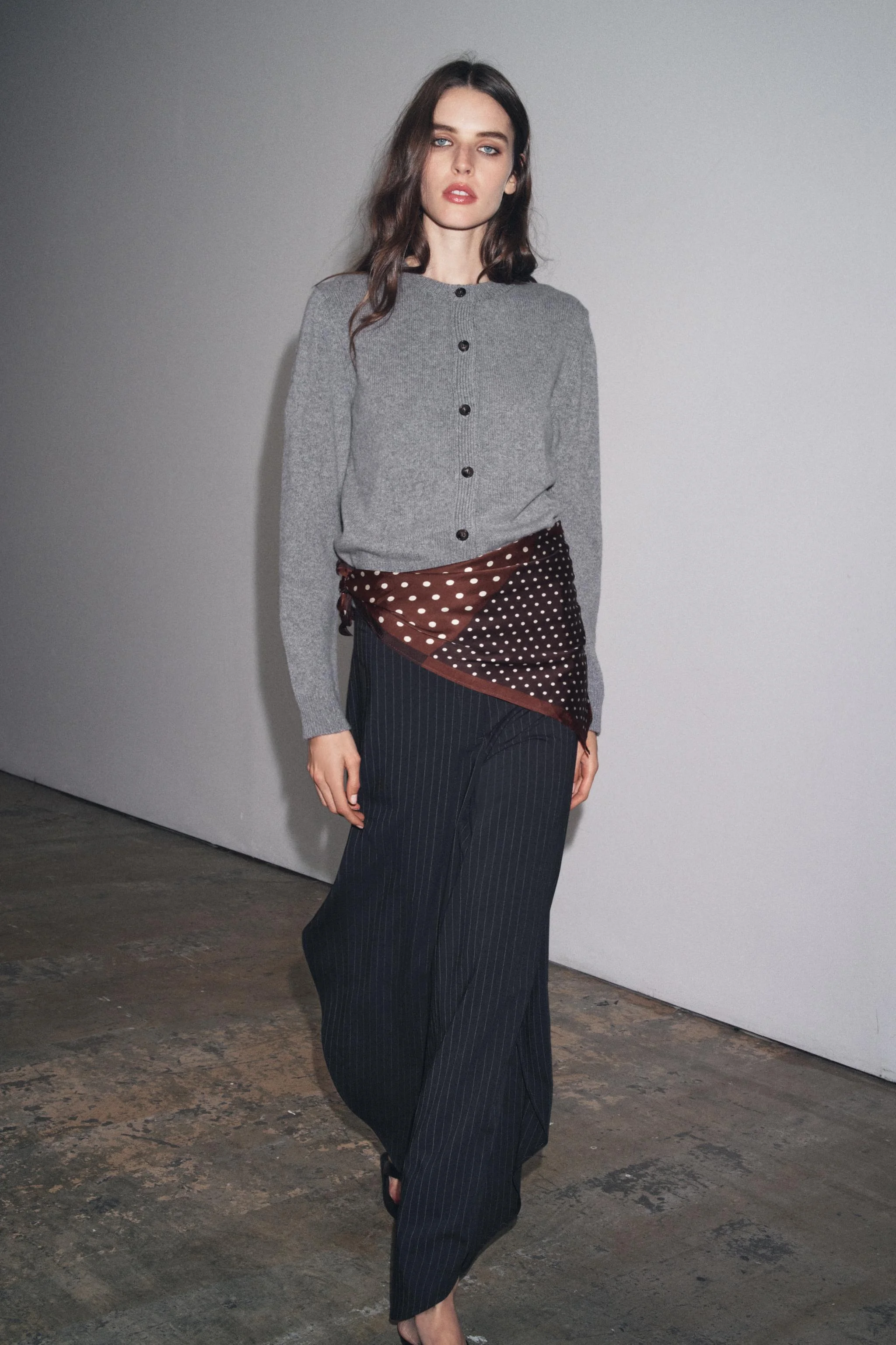 ژاکت کشمیری و پشمی آستین بلند ژاکت کشمیری و پشمی آستین بلند