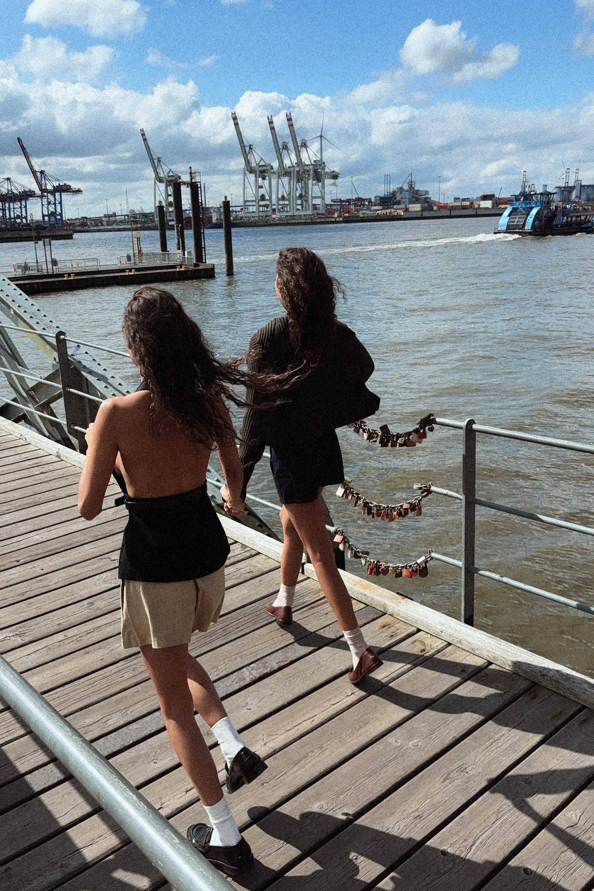 کاردیگان بافتنی کبریتی با دکمه