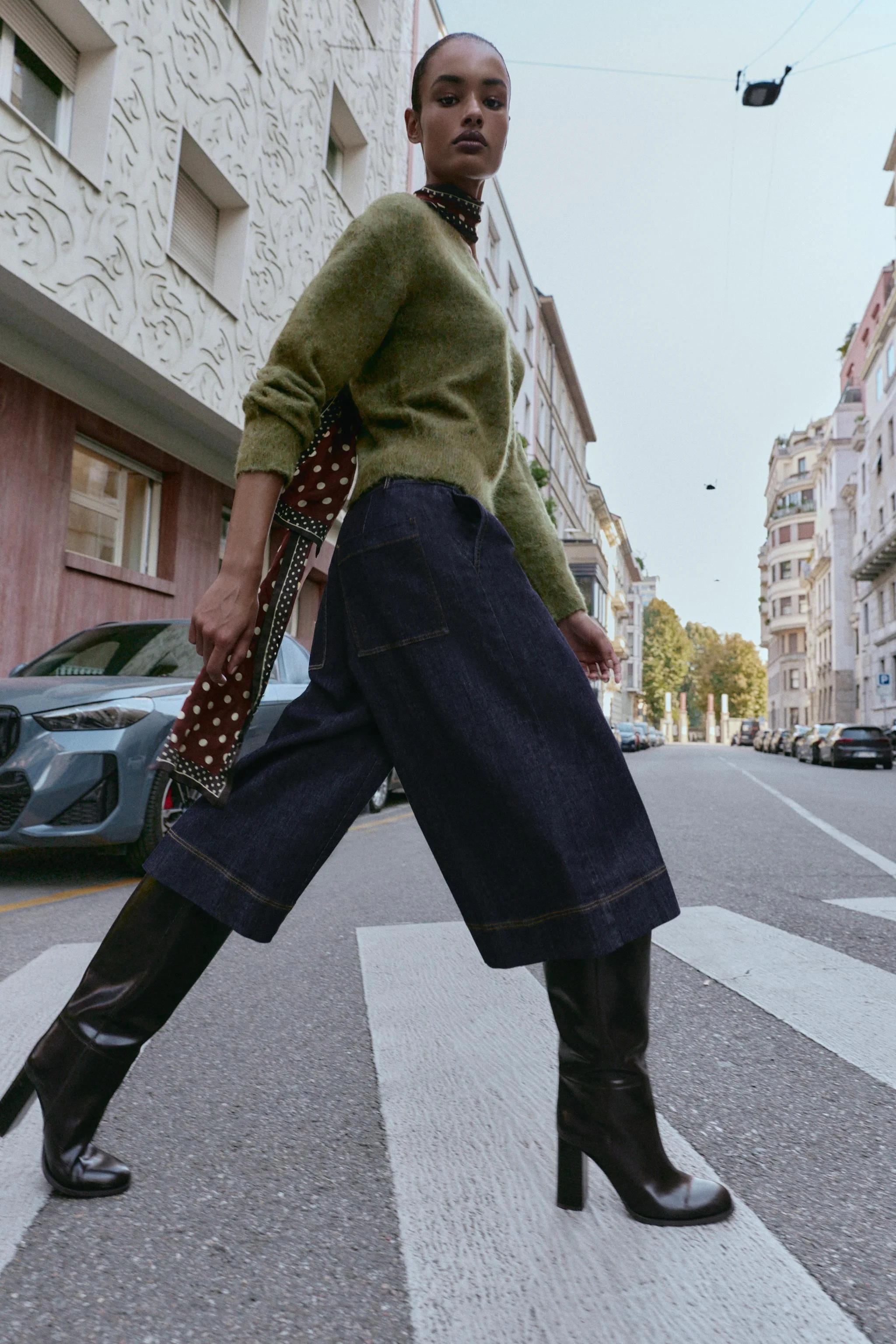 پلیور بافتنی با طرح برس خورده