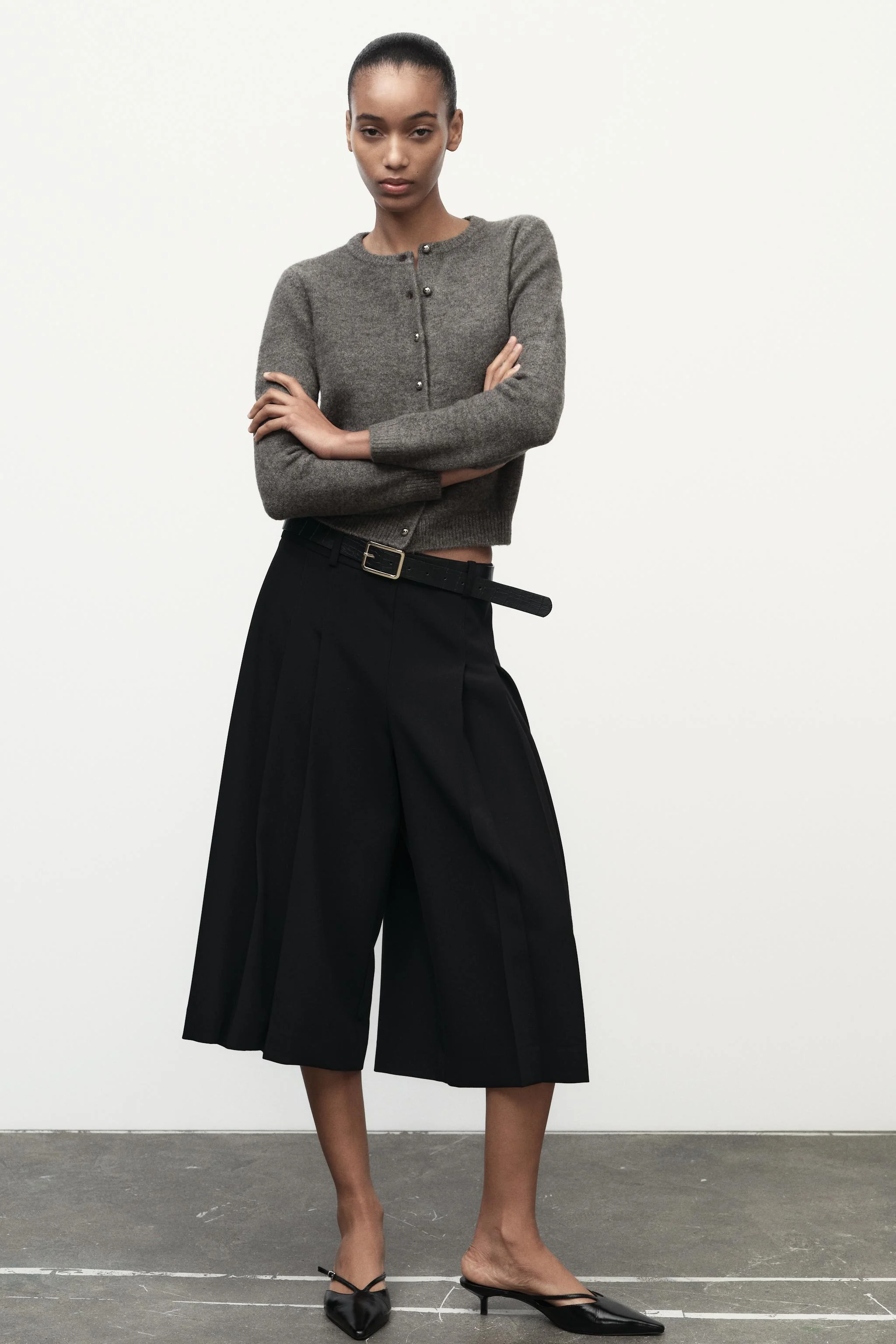 کاردیگان با دکمه های فلزی