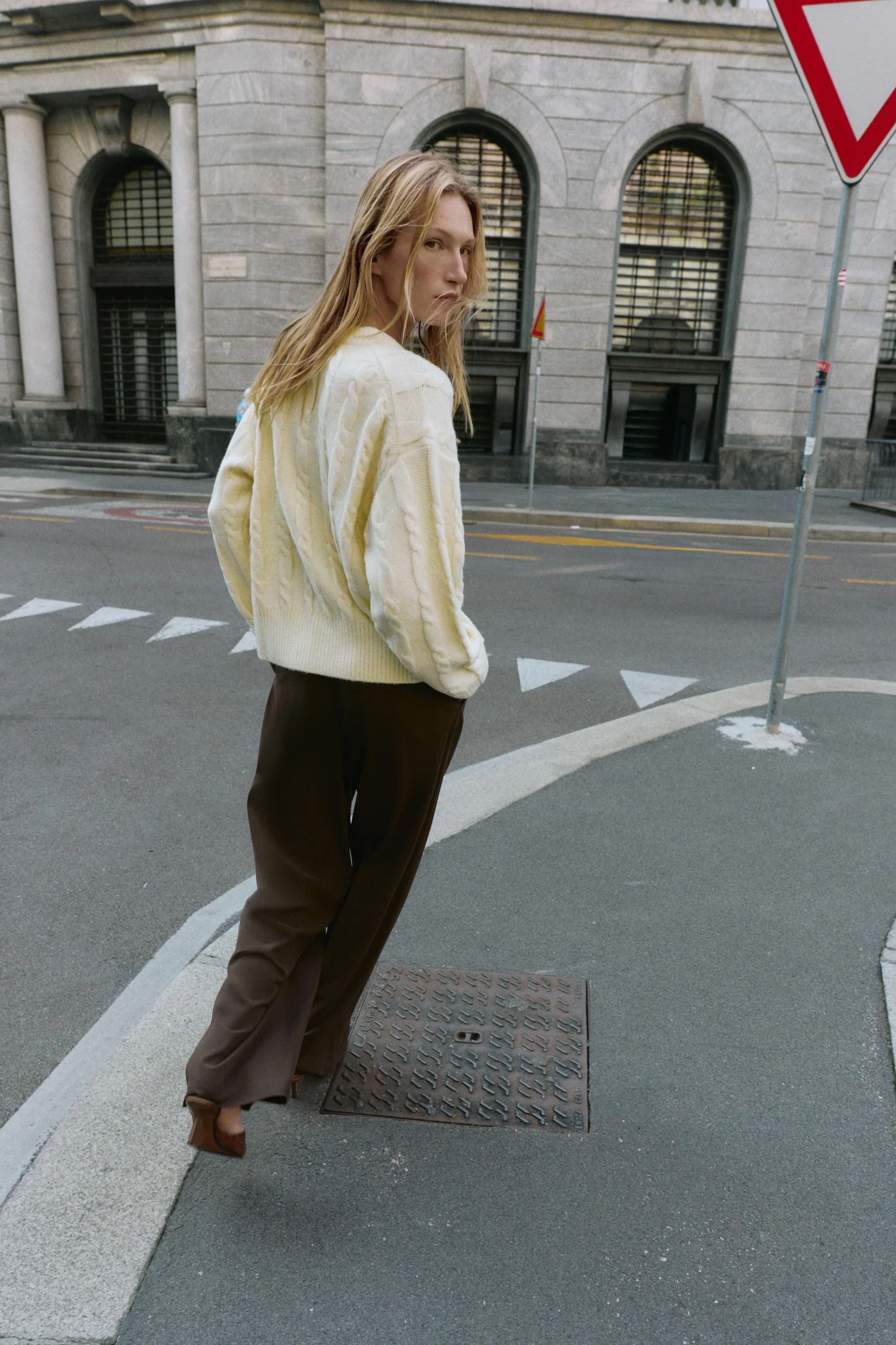 پلیور بافت کابل نرم پلیور بافت کابل نرم