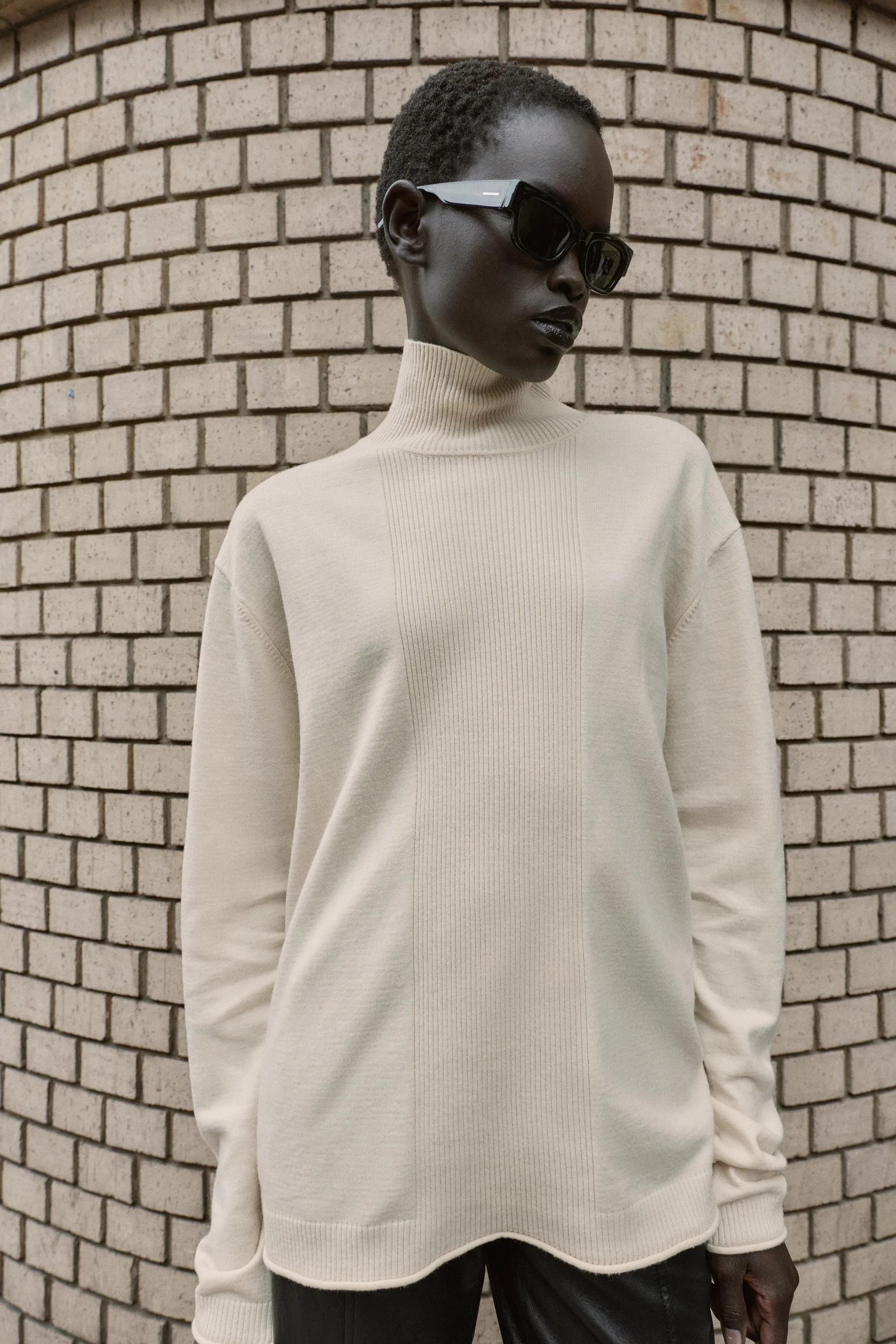 پلیور بافتنی بزرگ پلیور بافتنی بزرگ