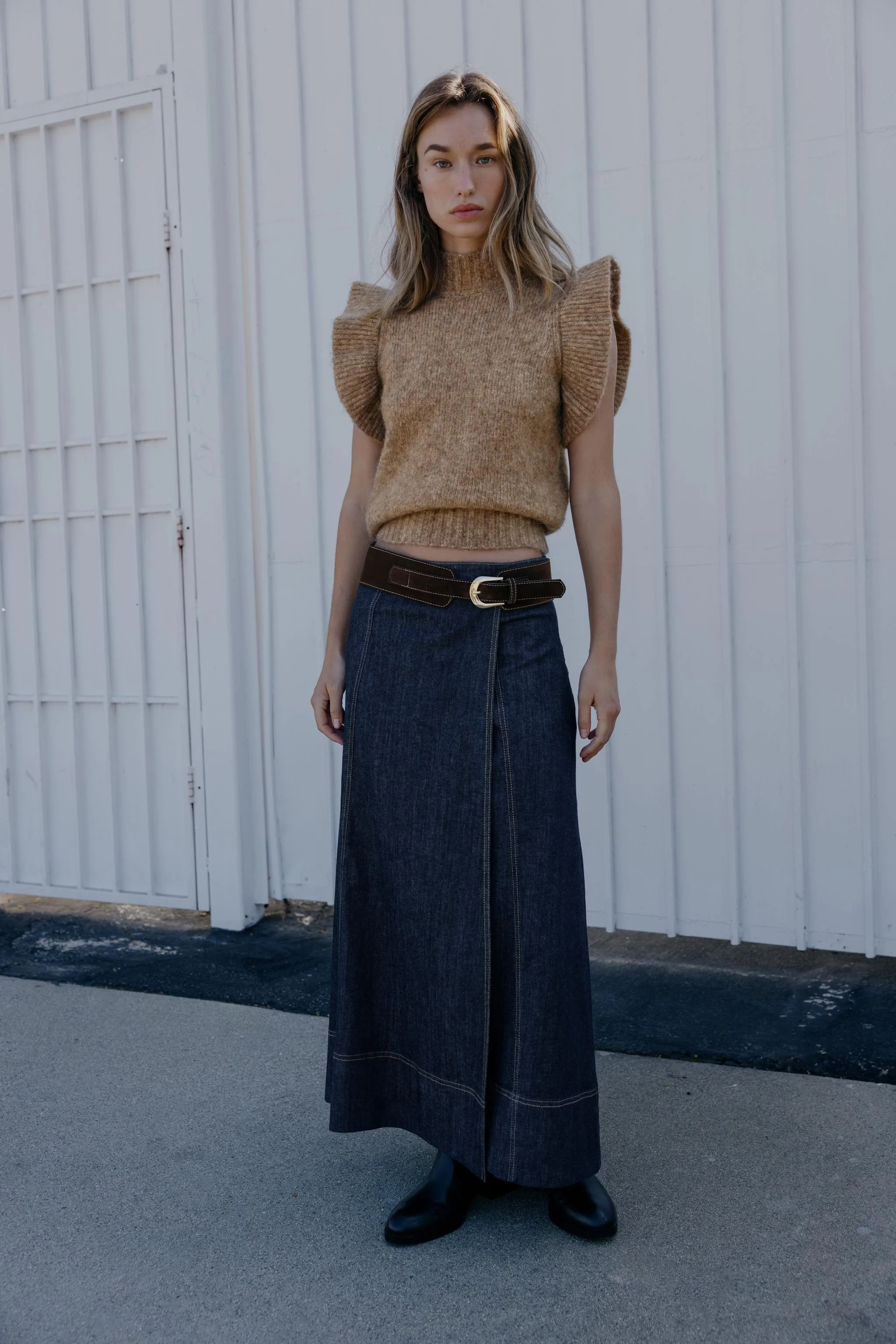 جلیقه پشمی با تزئینات چین دار