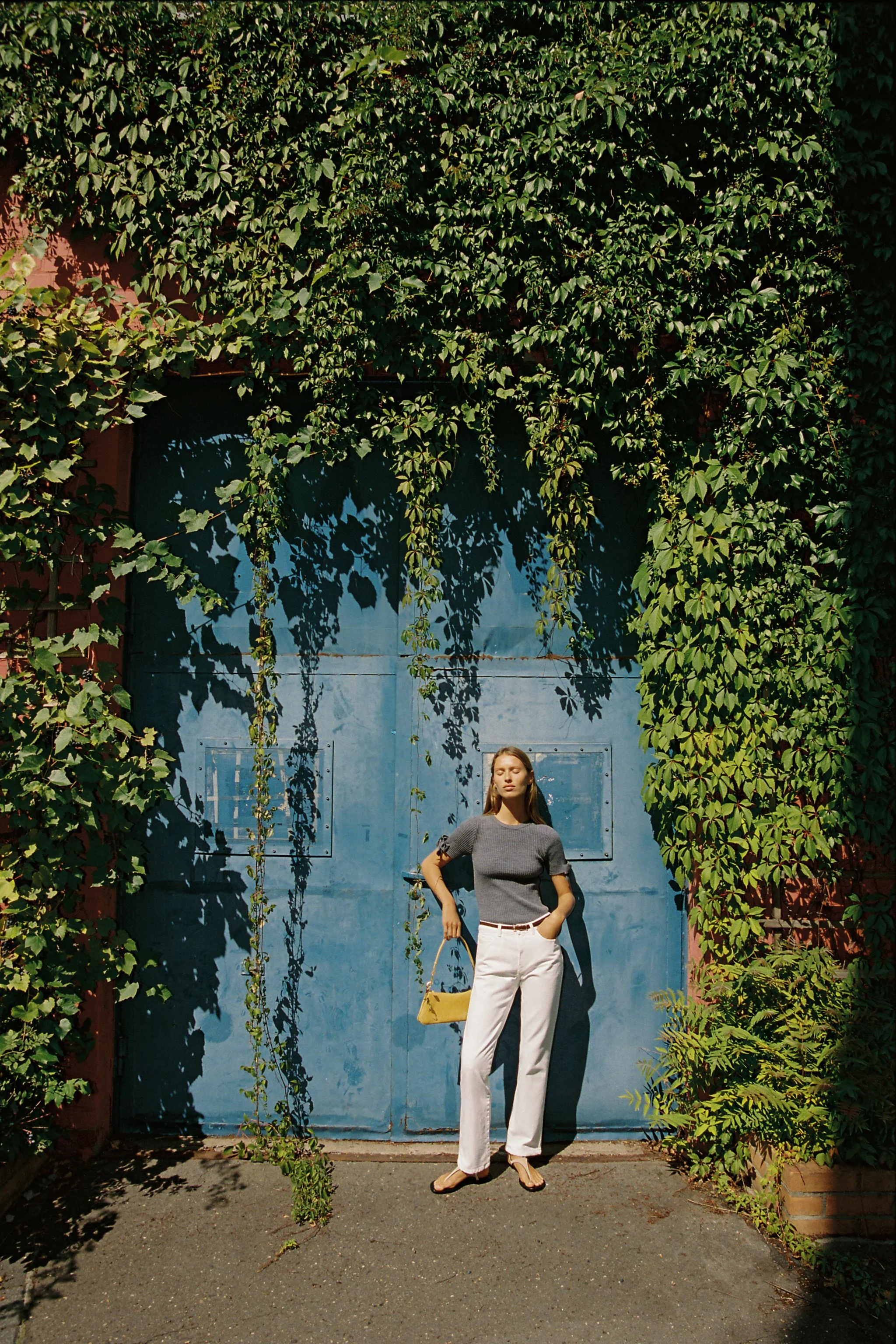 بلوز بافتنی یقه گرد آستین کوتاه با پاپیون