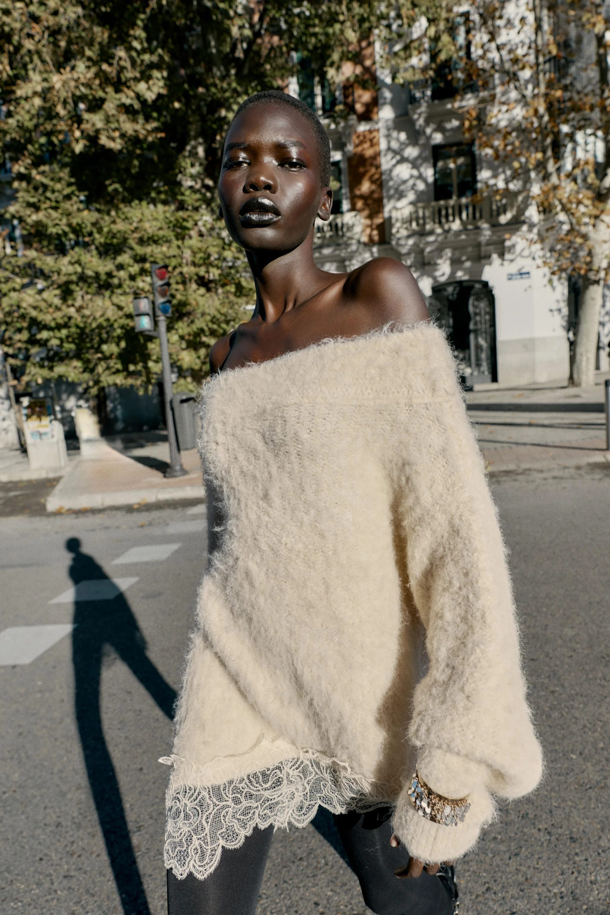 پلیور بافت ترکیبی با گیپور پلیور بافت ترکیبی با گیپور