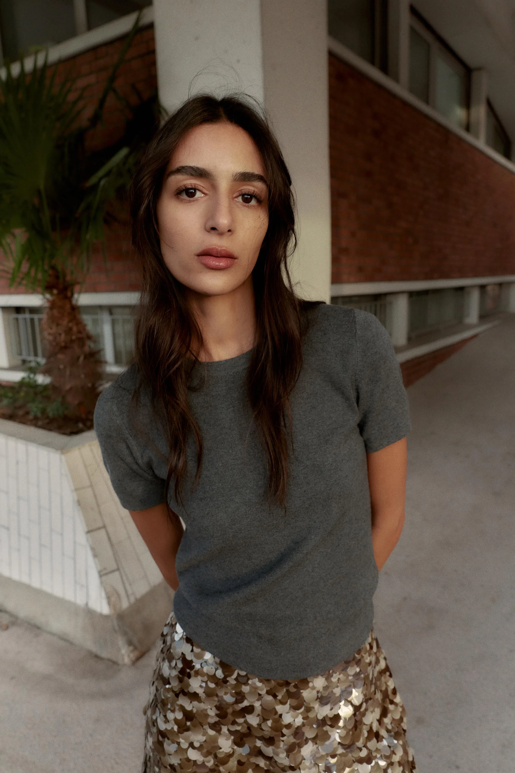 پلیور بافتنی آستین کوتاه و لطیف پلیور بافتنی آستین کوتاه و لطیف