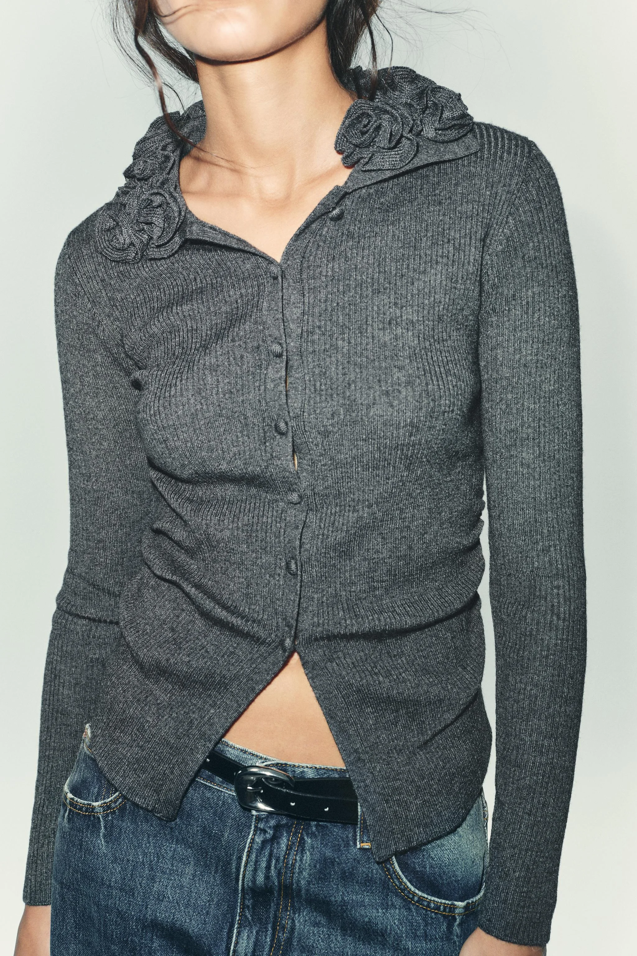 ژاکت بافتنی پشمی طرح گل ژاکت بافتنی پشمی طرح گل