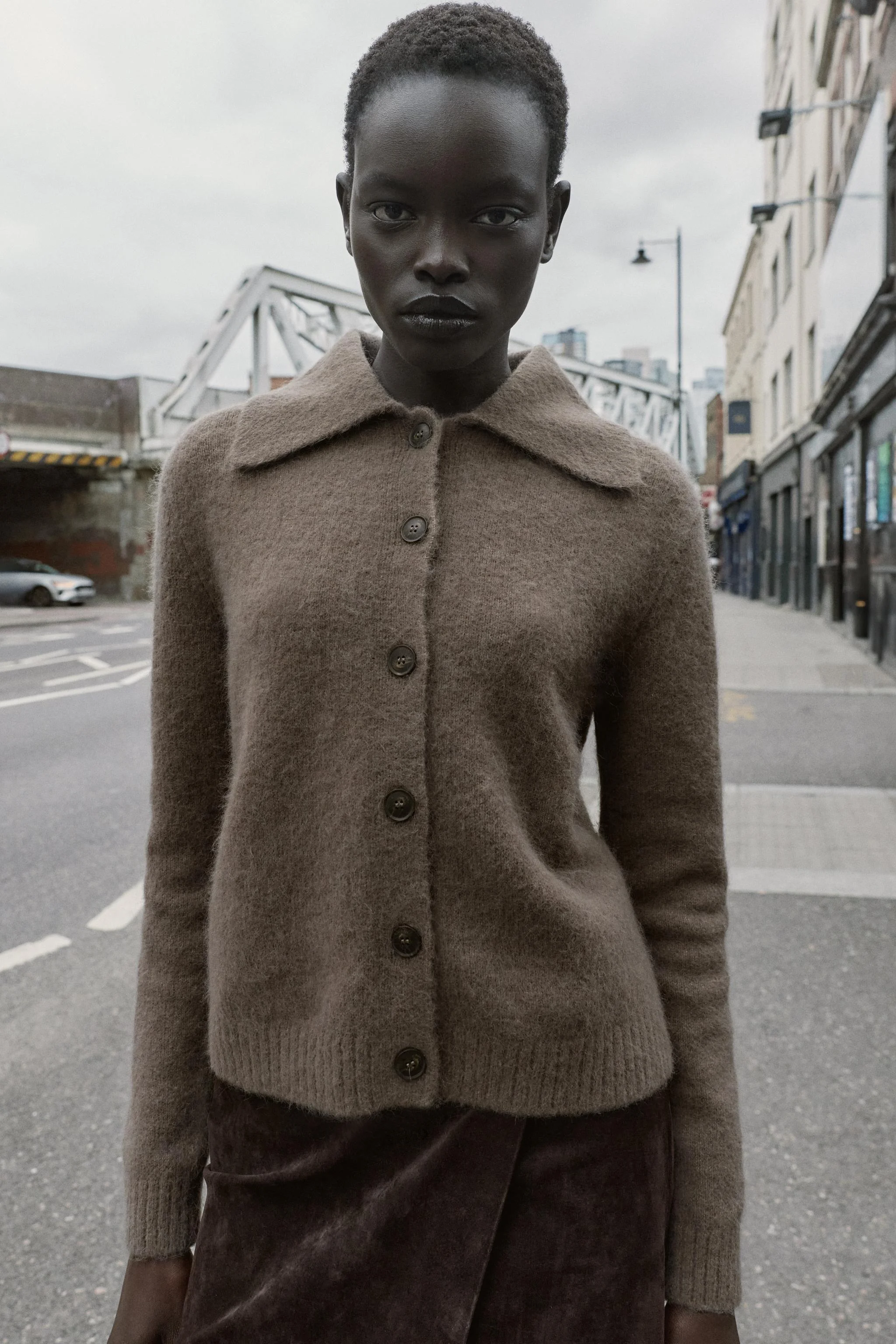 ژاکت بافتنی یقه خز مصنوعی ژاکت بافتنی یقه خز مصنوعی