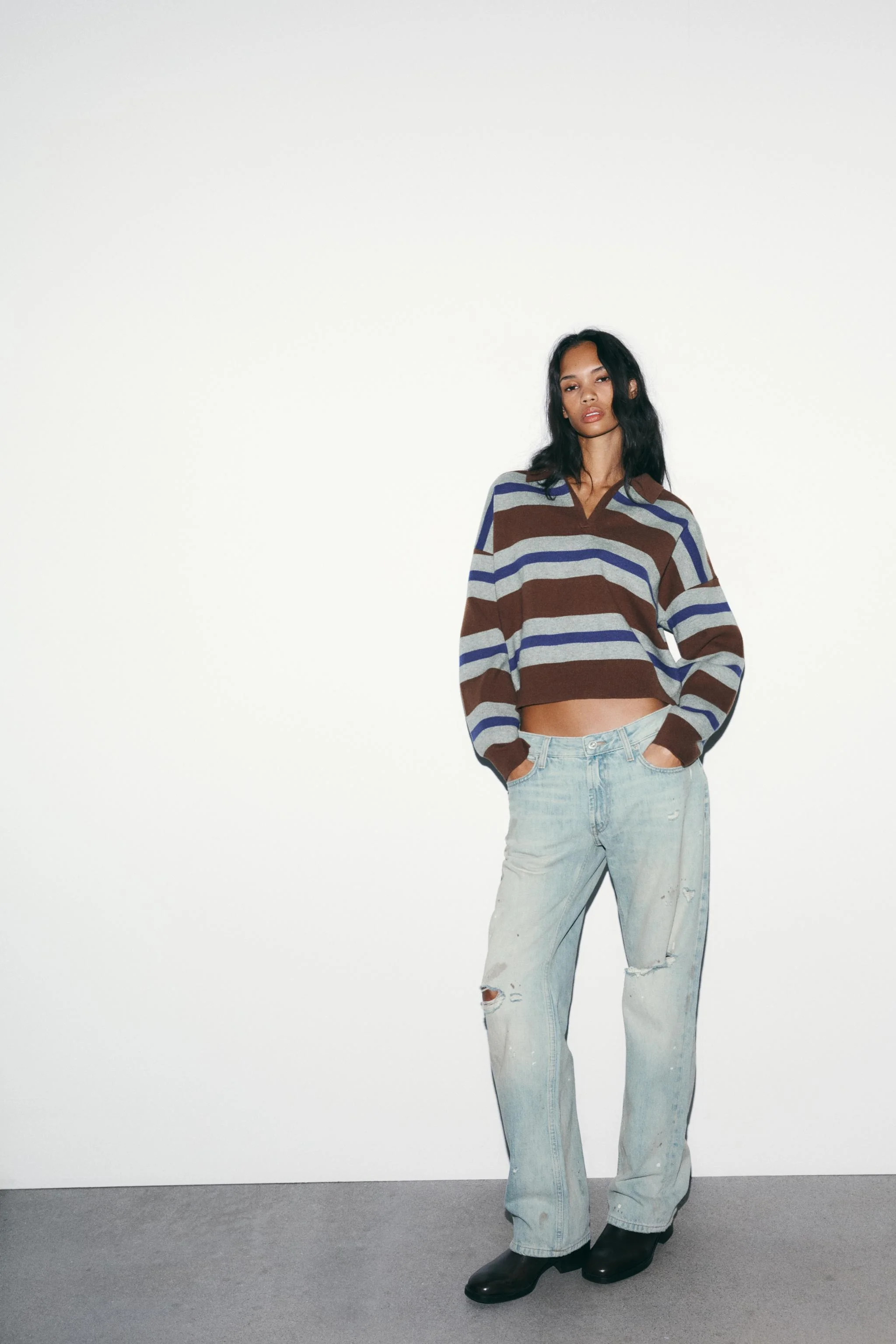 پلیور آستین بلند با یقه پولو طرح راه راه پلیور آستین بلند با یقه پولو طرح راه راه