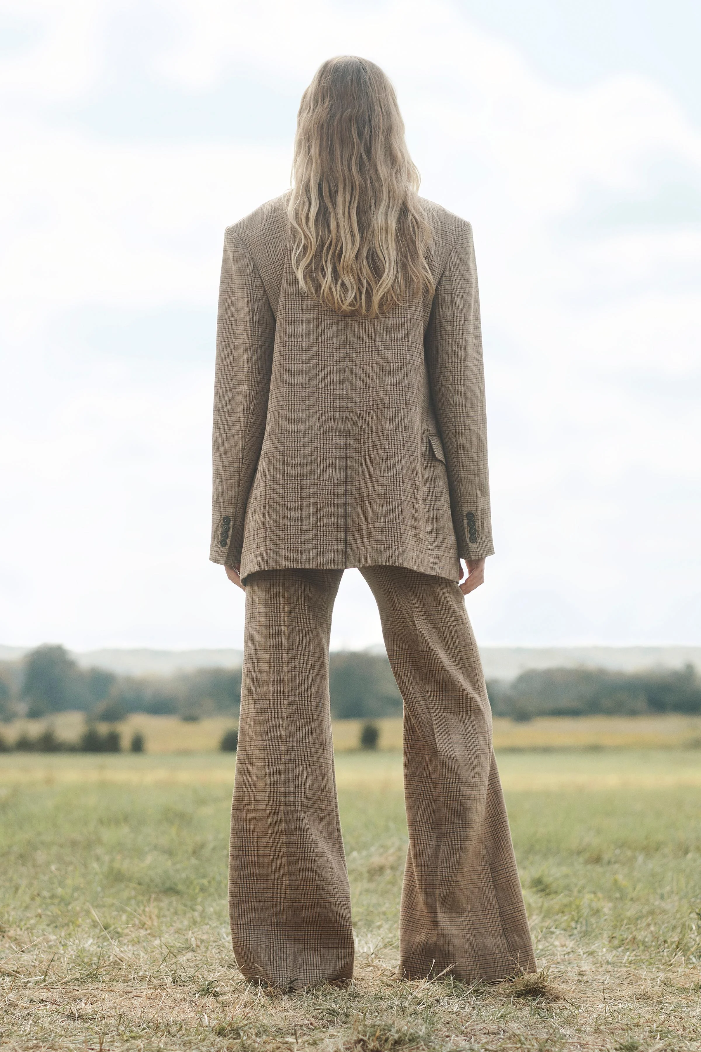 کت تک چهارخانه پشمی ۱۰۰٪ با طرح محدود کت تک چهارخانه پشمی ۱۰۰٪ با طرح محدود