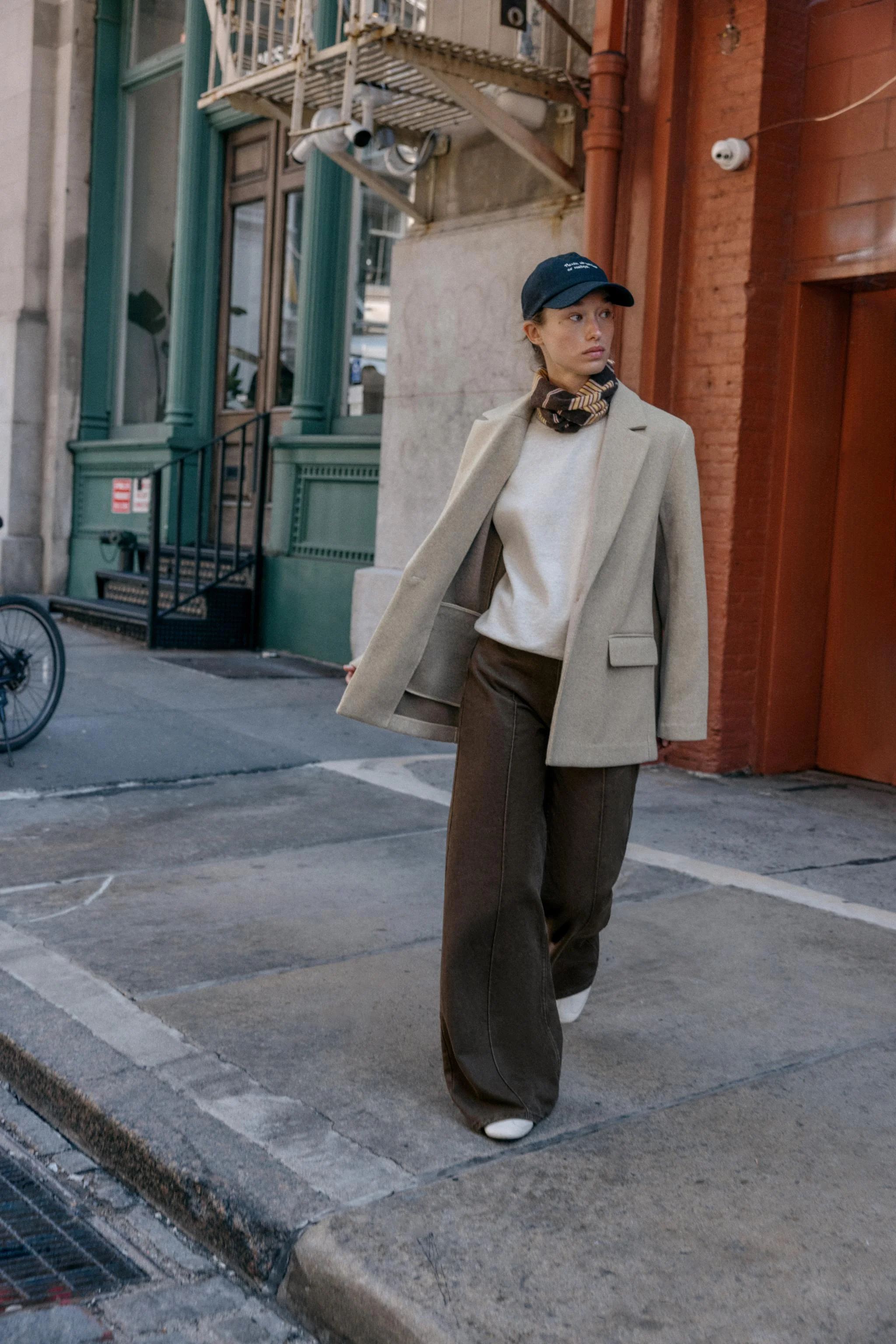 کت تک دکمه نرم