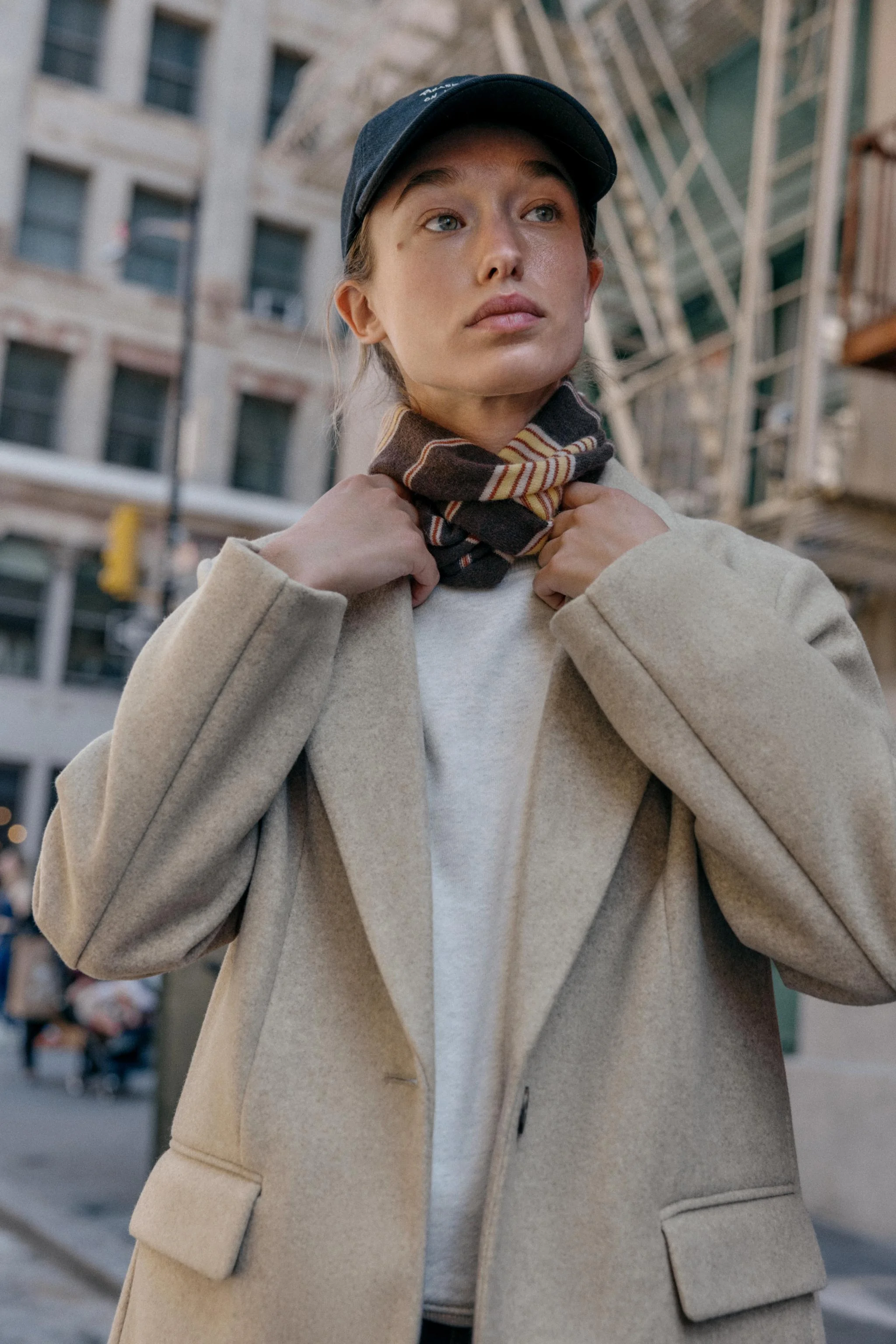 کت تک دکمه نرم