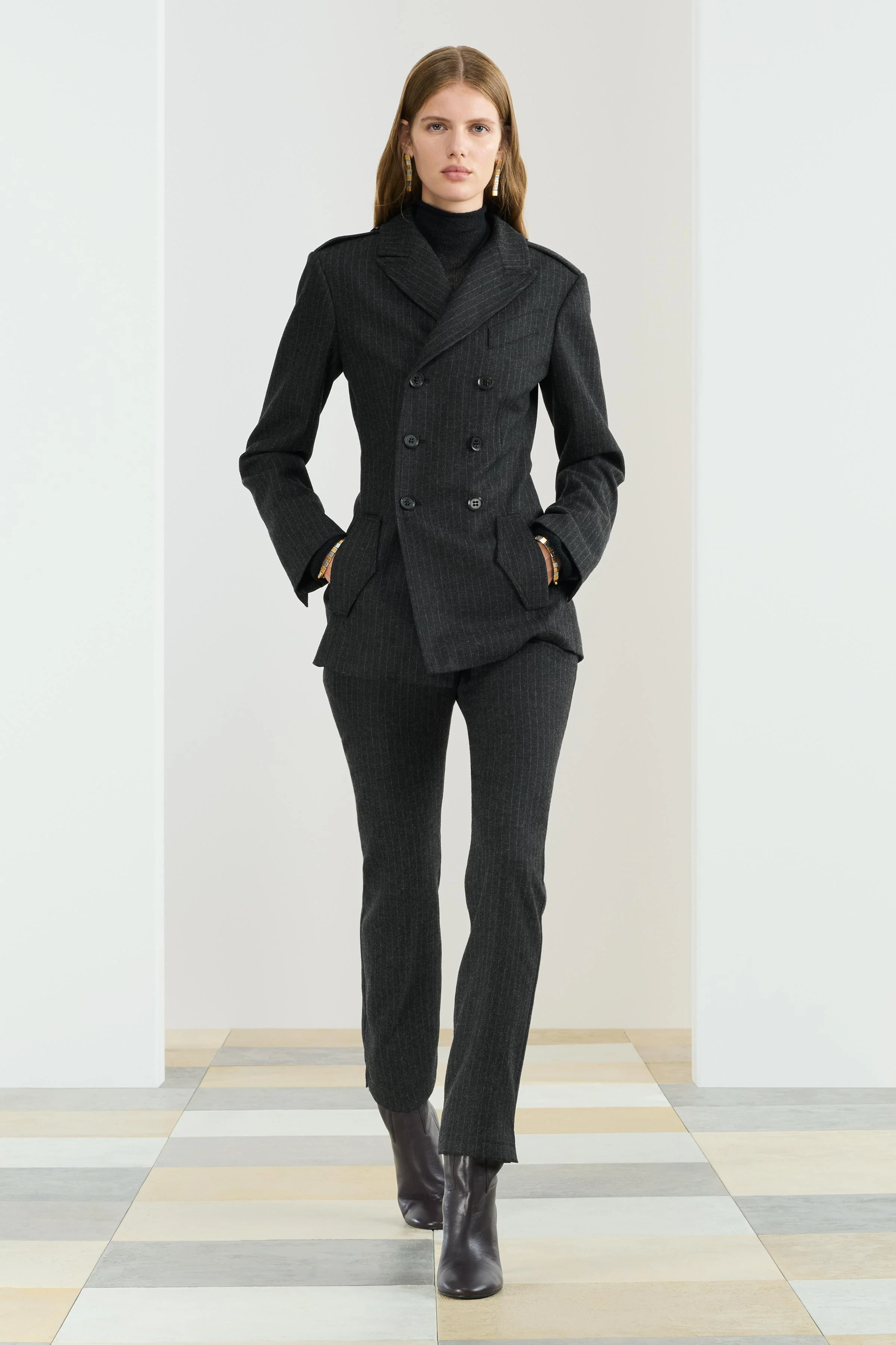 کت تک راه راه با بافت منسجم