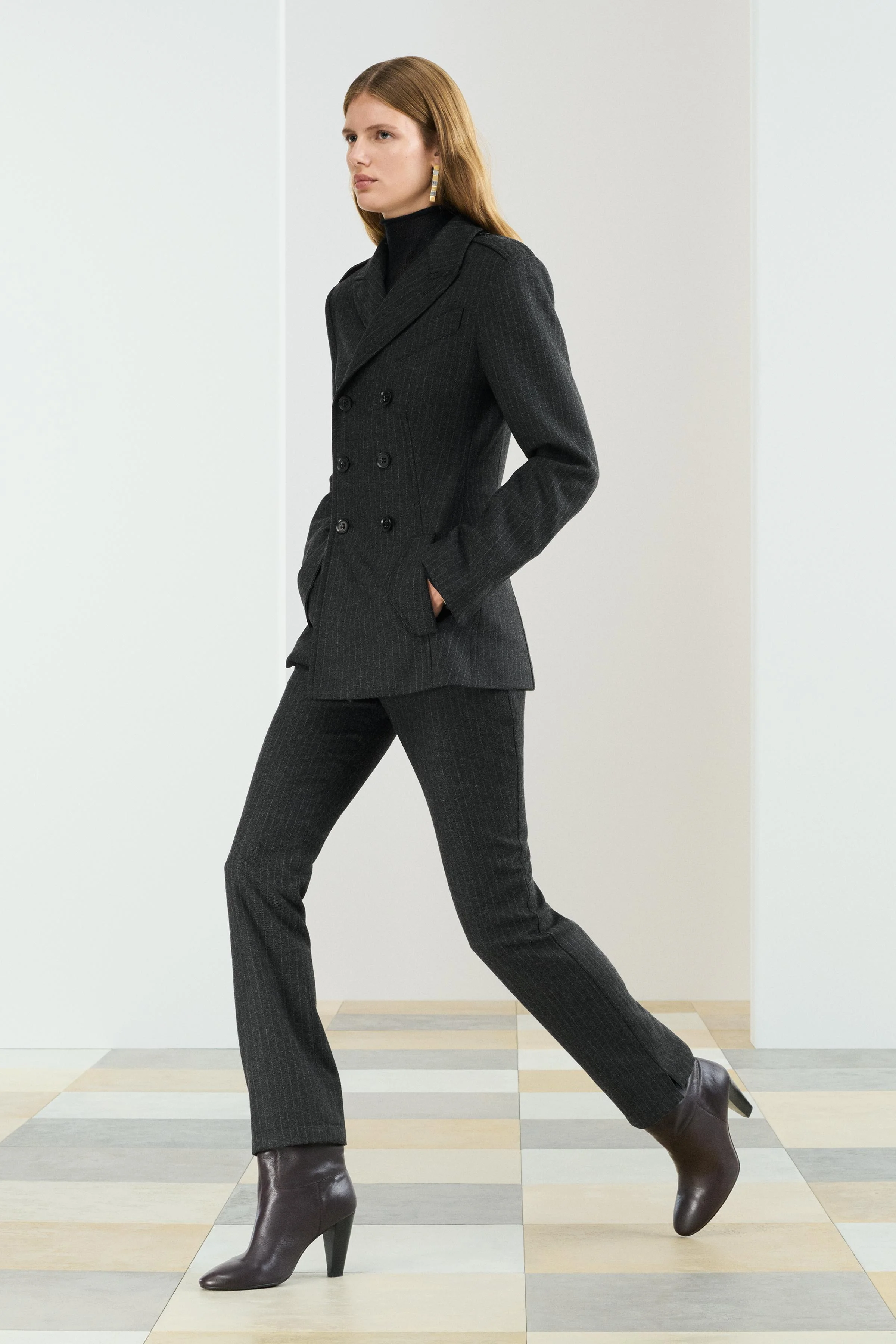 کت تک راه راه با بافت منسجم