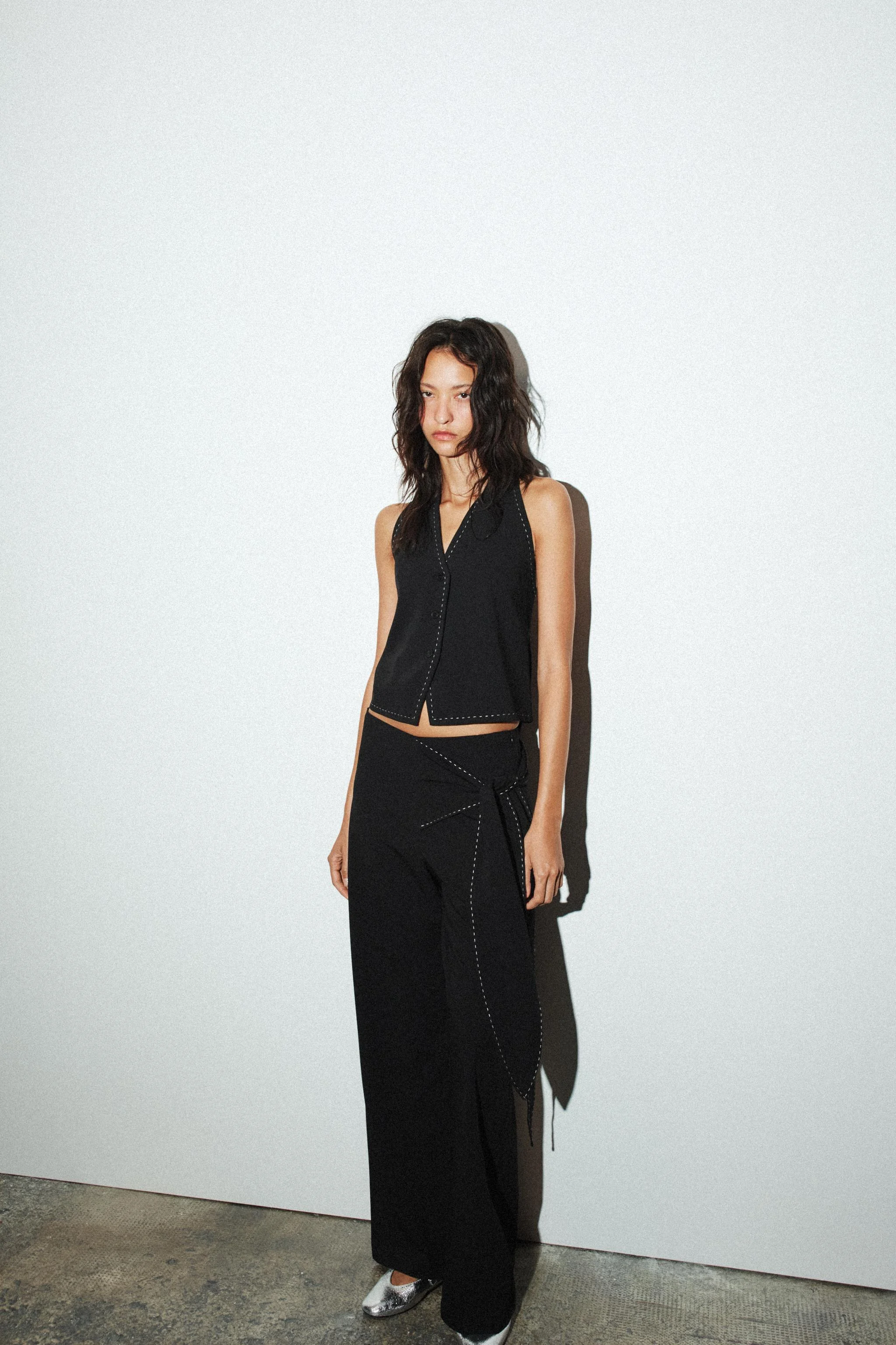 تاپ جلیقه ای یقه هالتر