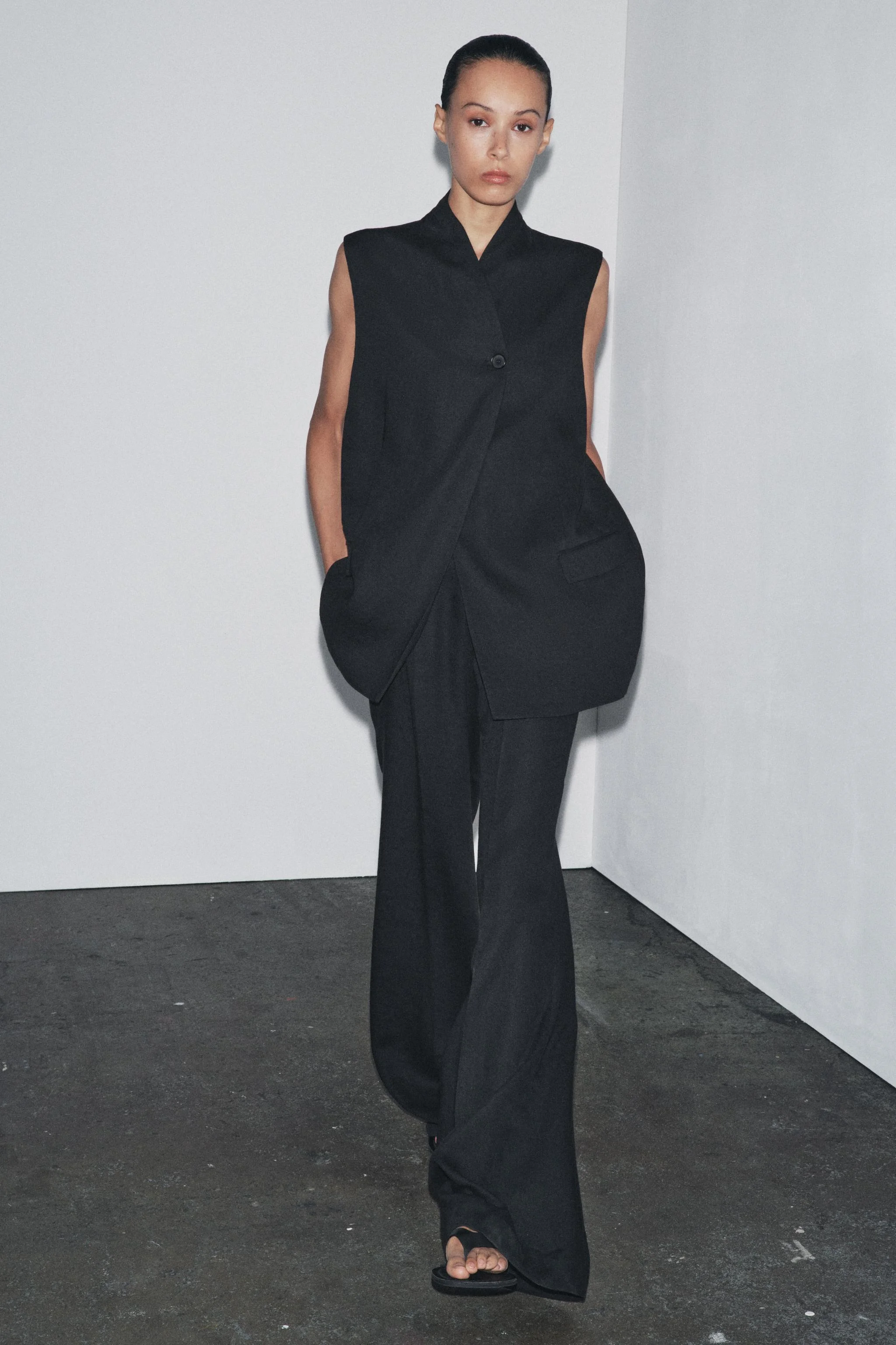 جلیقه با ترکیب پارچه کتانی مجموعه ZW