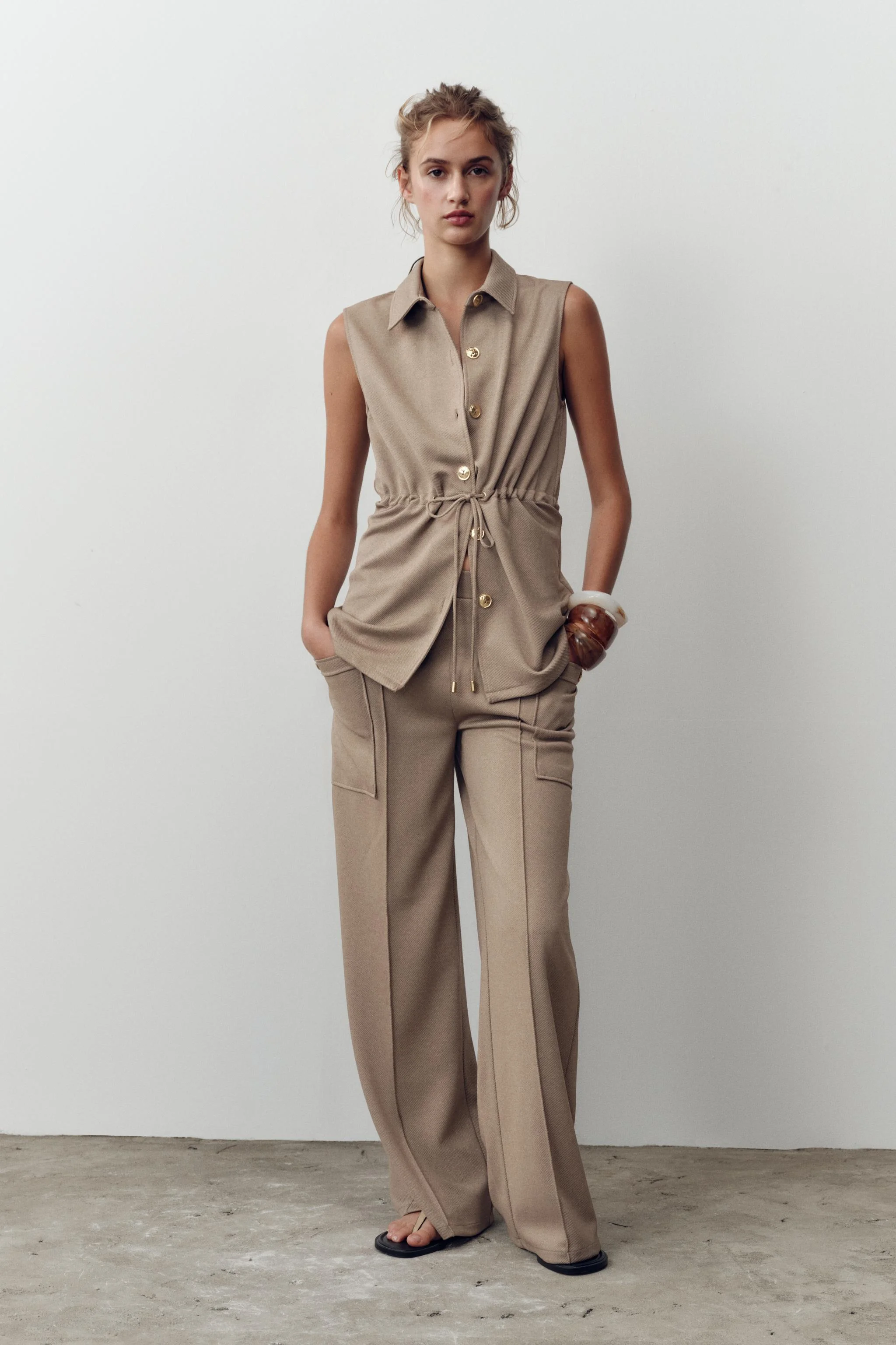 جلیقه توییل دکمه دار