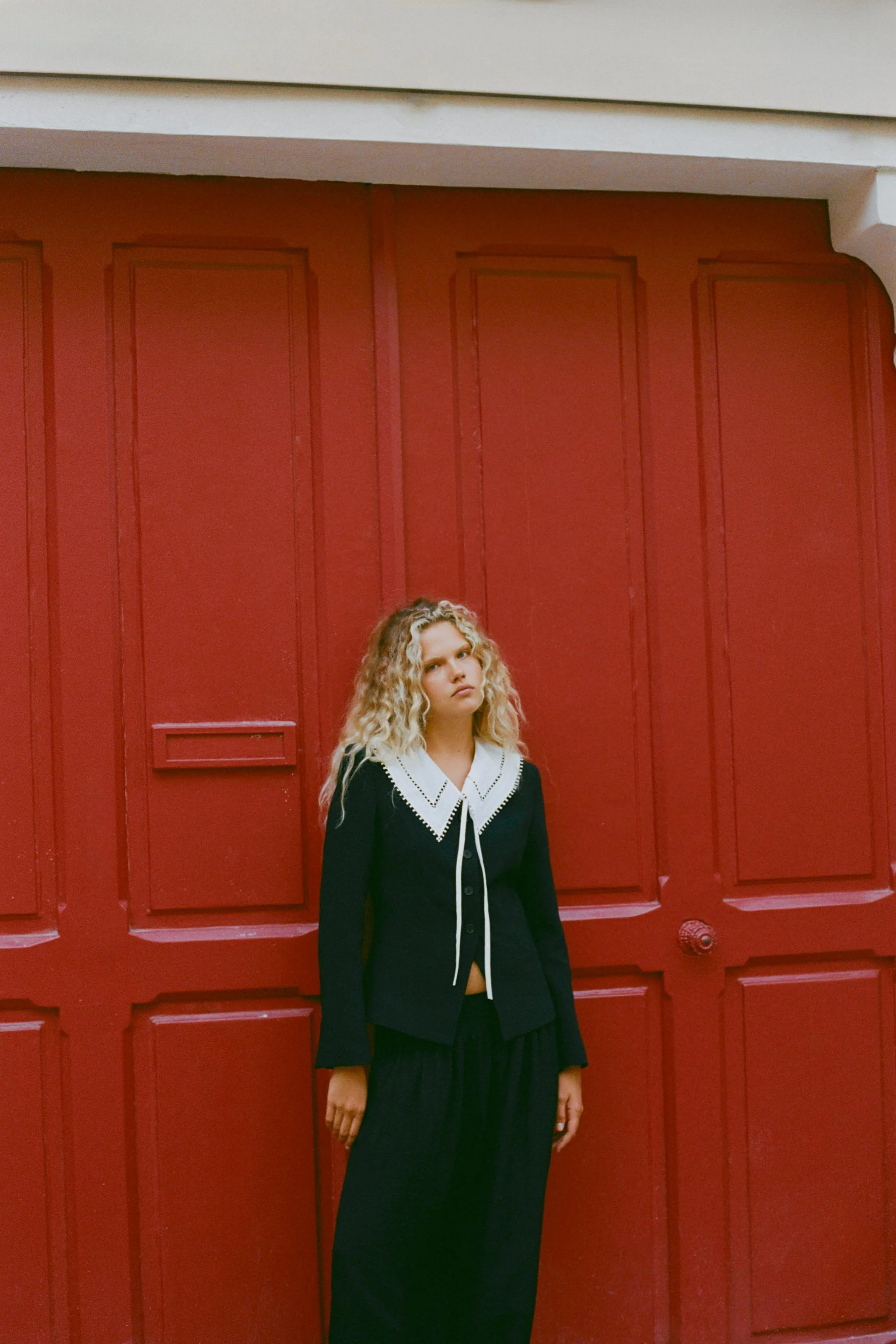 کت تک یقه گرد آستین بلند با سرشانه های پد دار