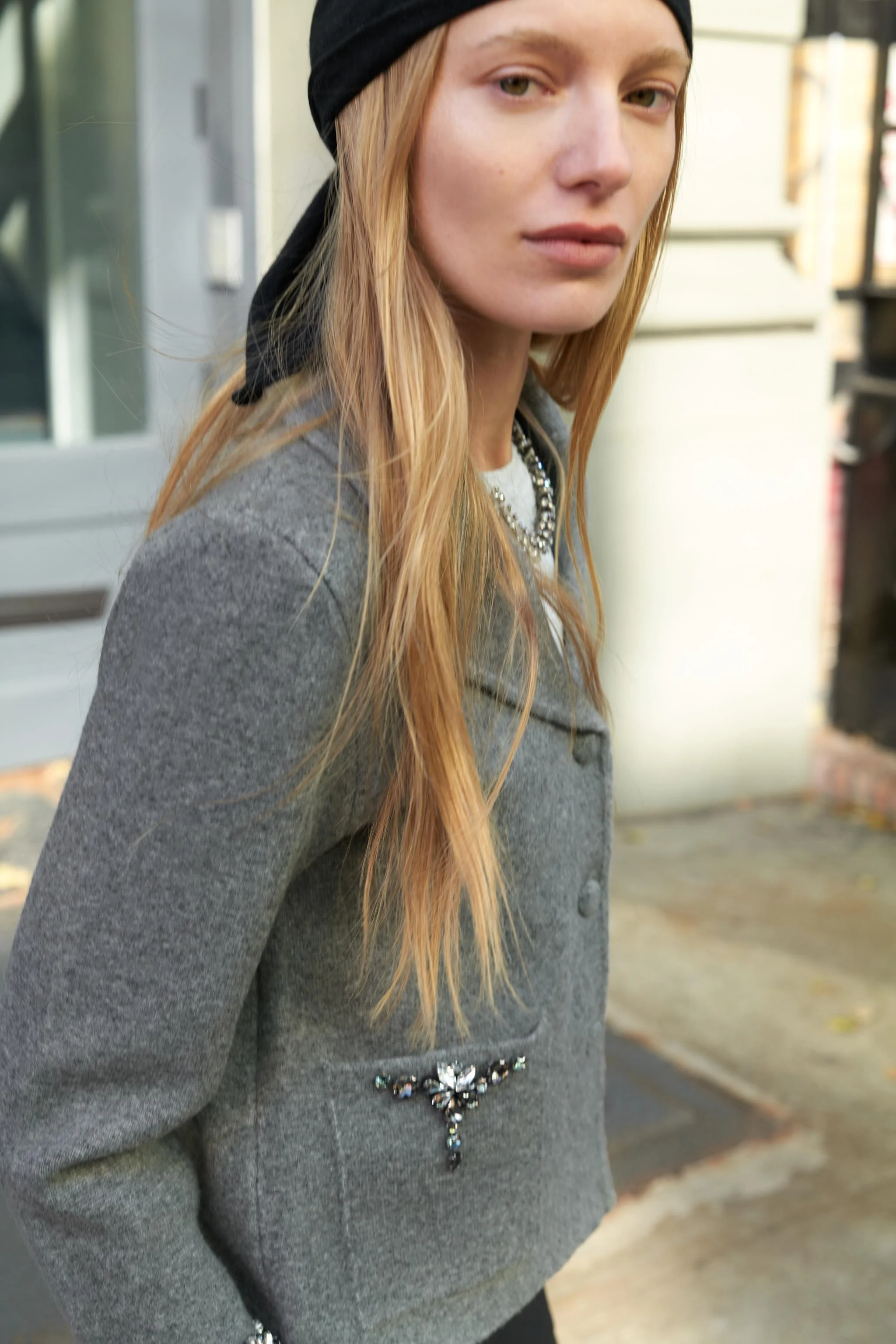 ژاکت بافتنی مهره دار