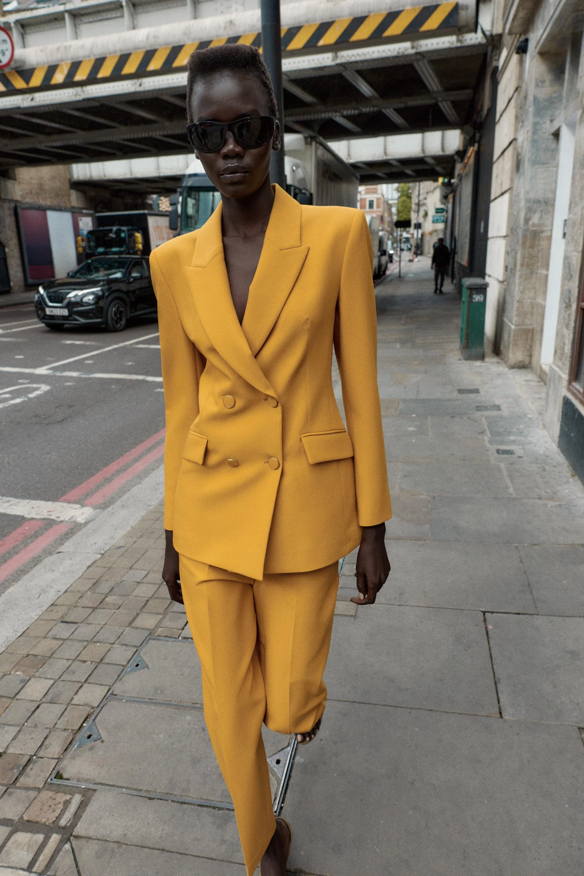 بلیزر دبل برست با اپل سرشانه