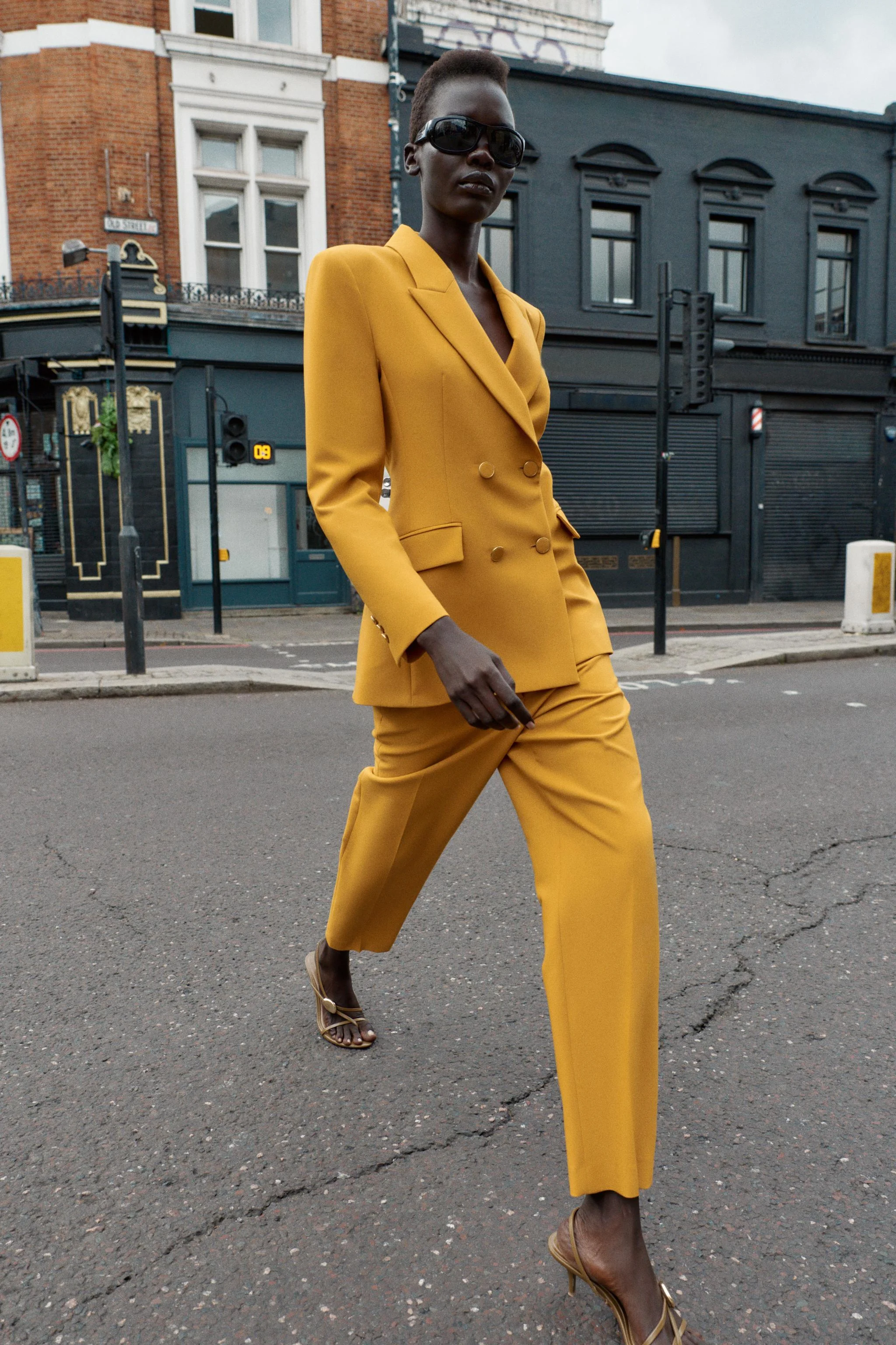 بلیزر دبل برست با اپل سرشانه