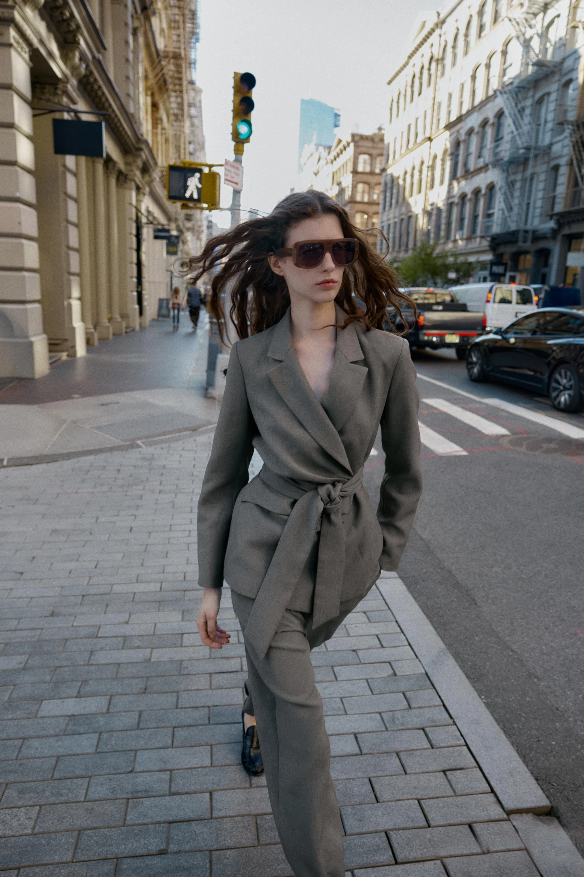 بلیزر با اپل و کمربند