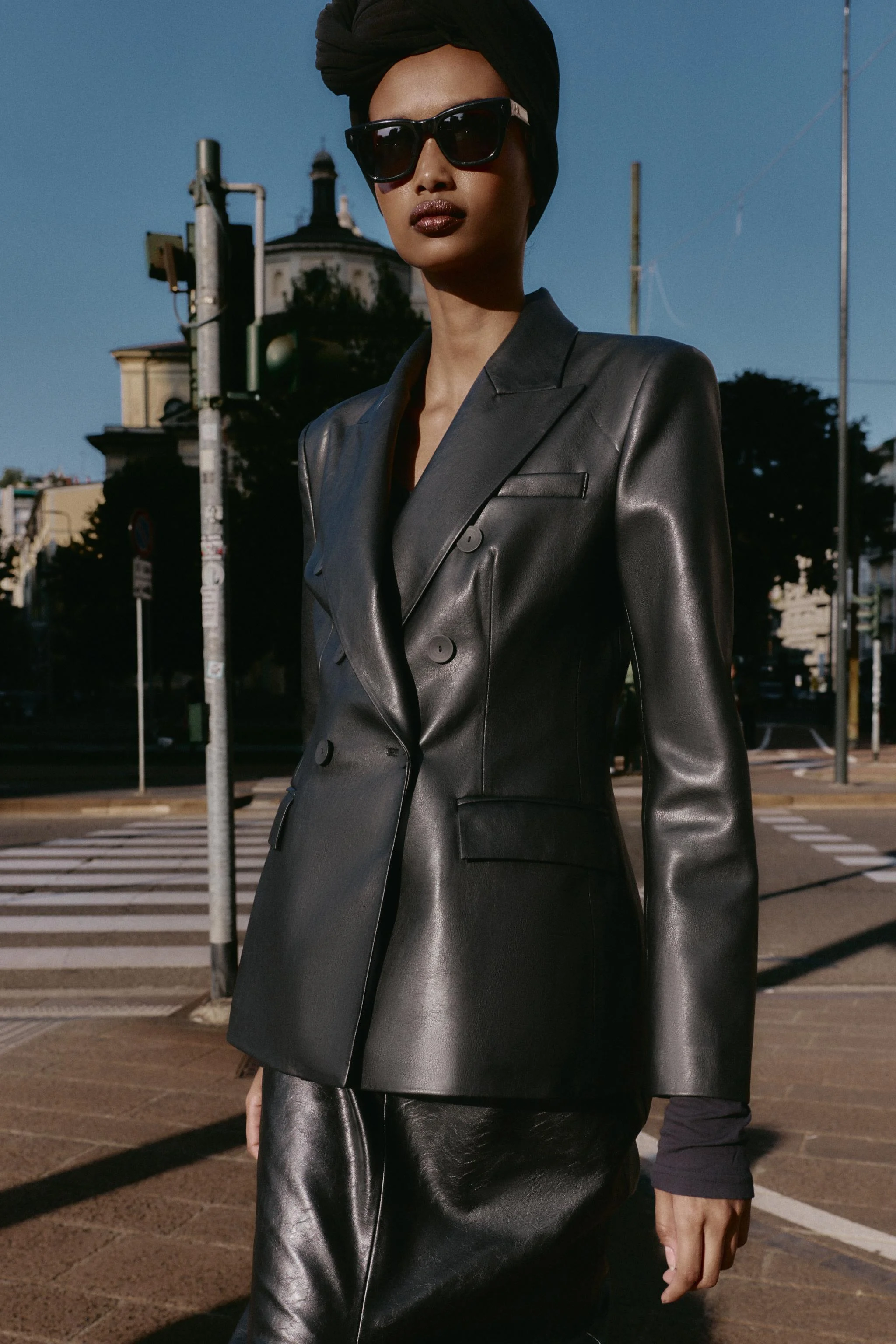 کت بلیزر چرم مصنوعی دکمه دوبل