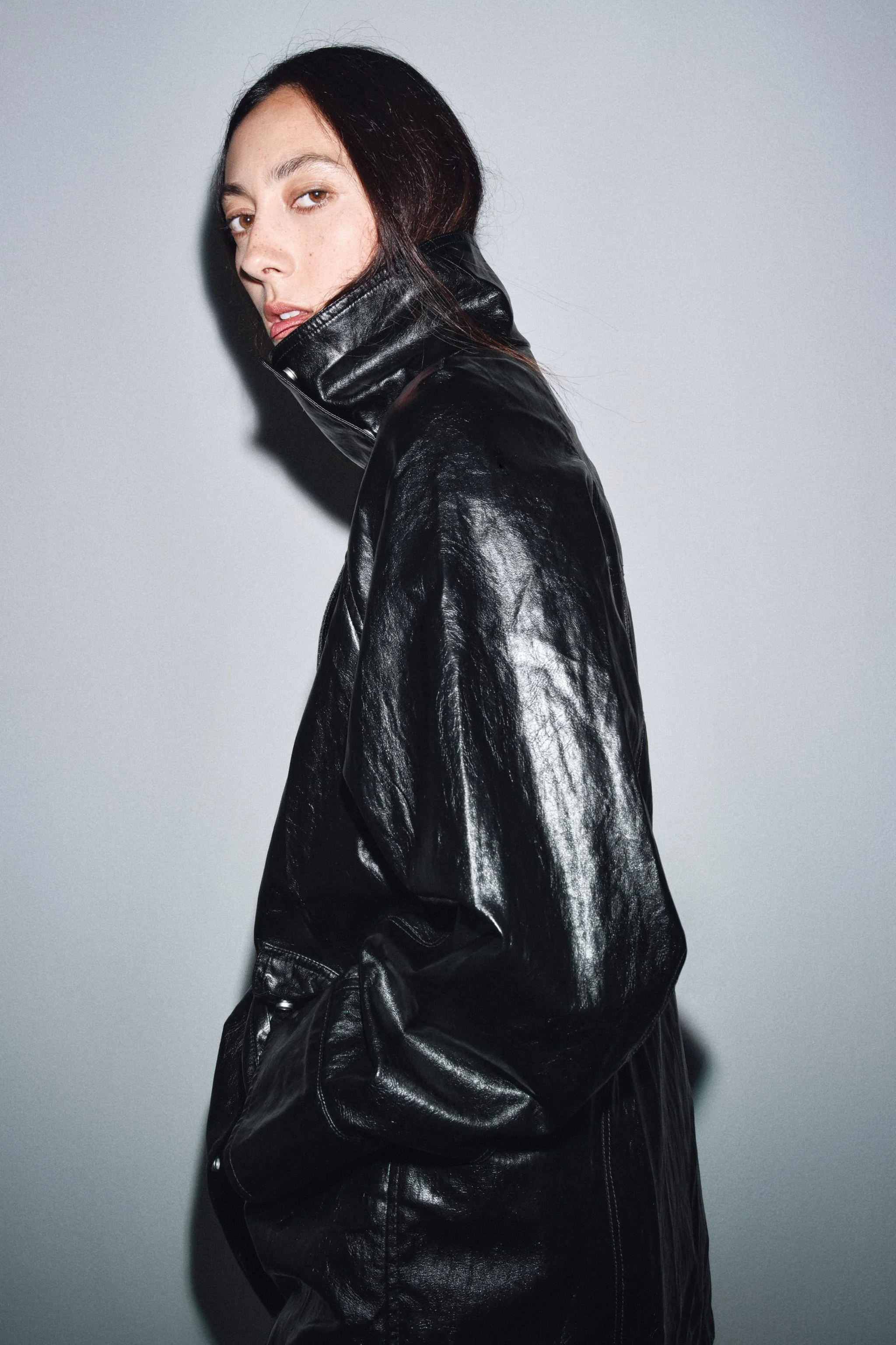 کت زنانه براق از کالکشن ZW