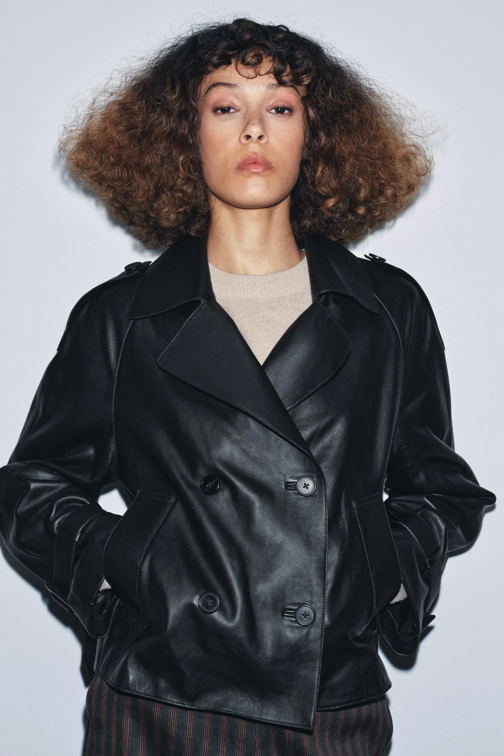 کت چرمی زنانه کالکشن ZW نسخه محدود