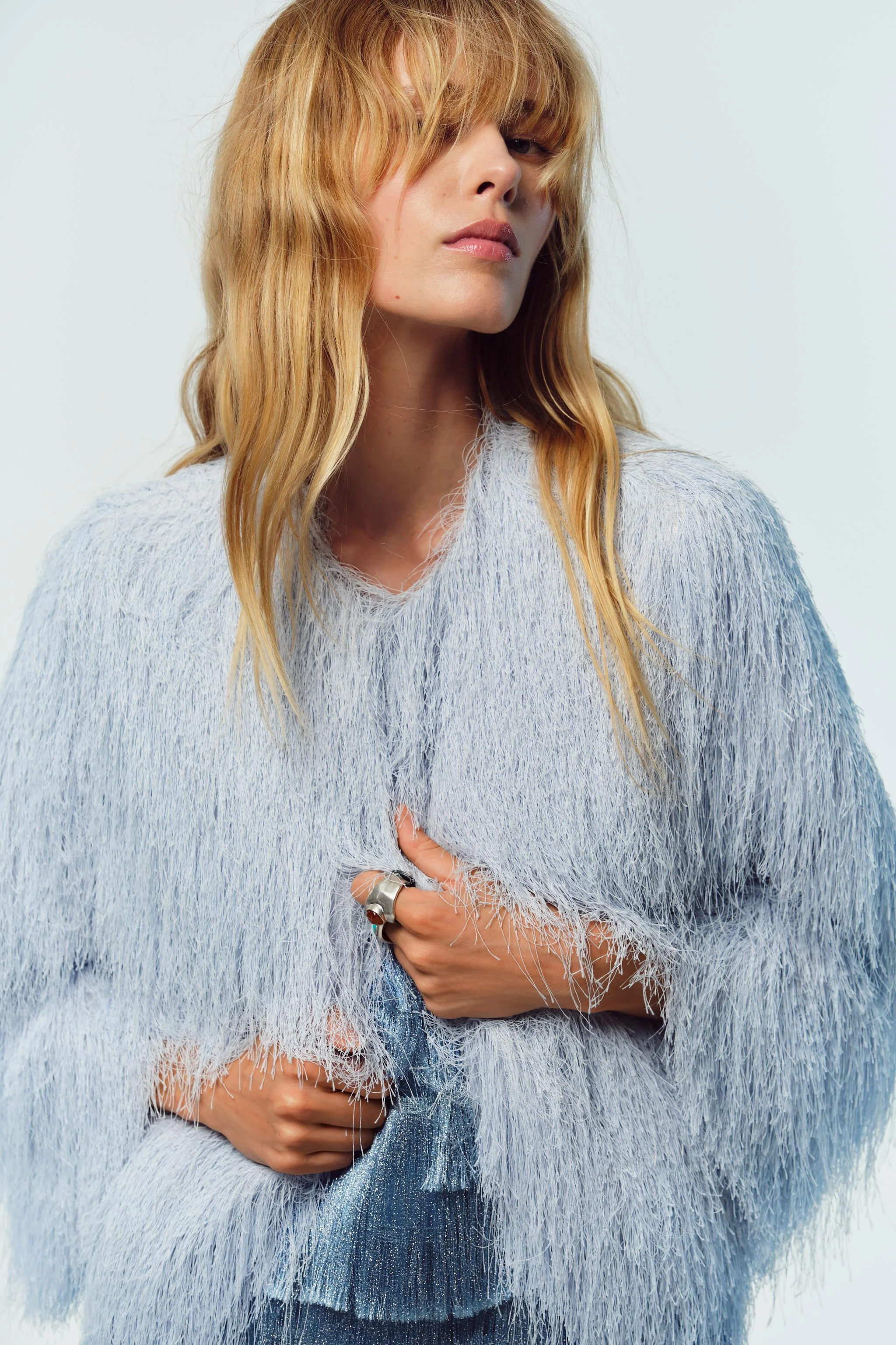 ژاکت ریشه دار ژاکت ریشه دار