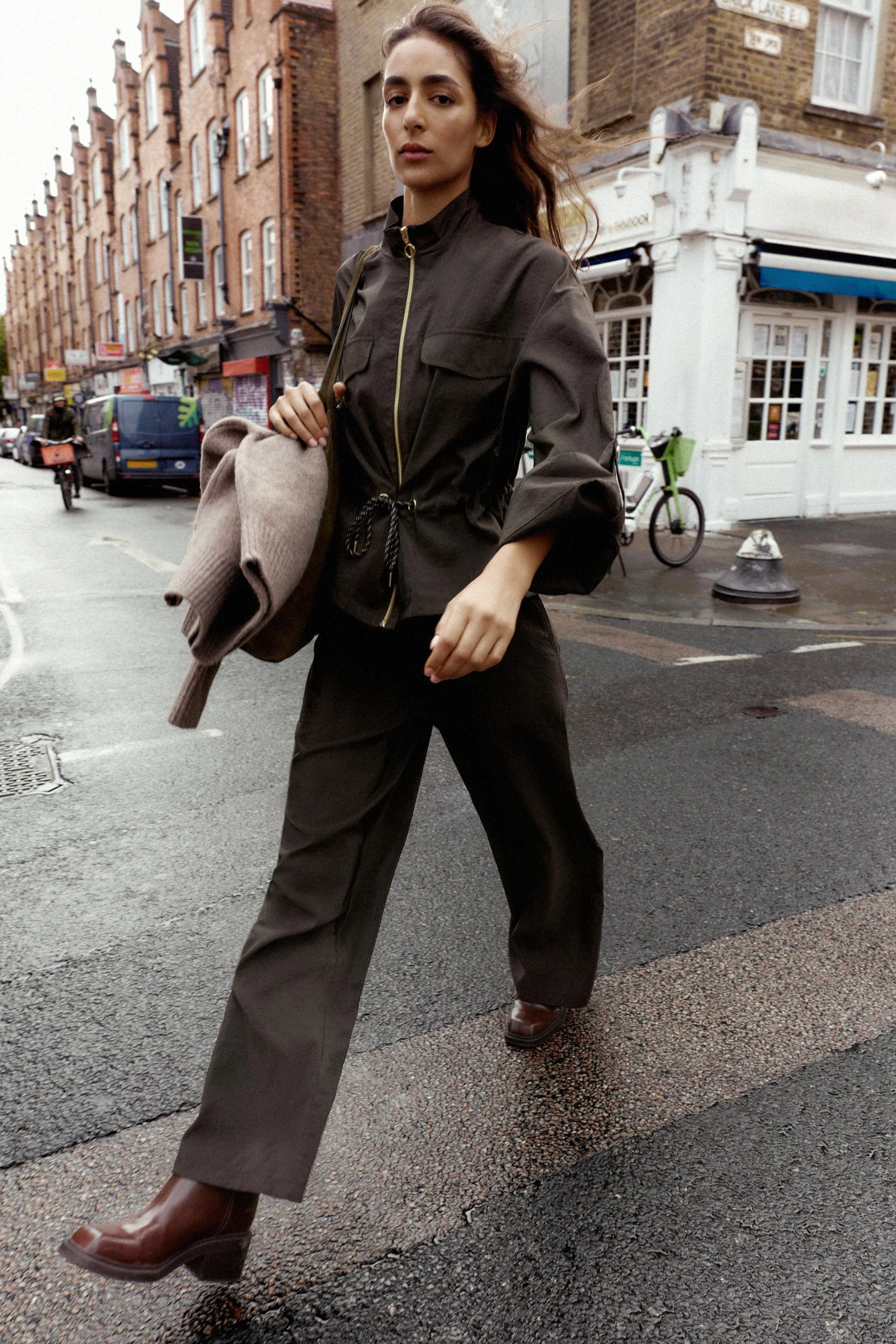 کت سافاری با بند کشی