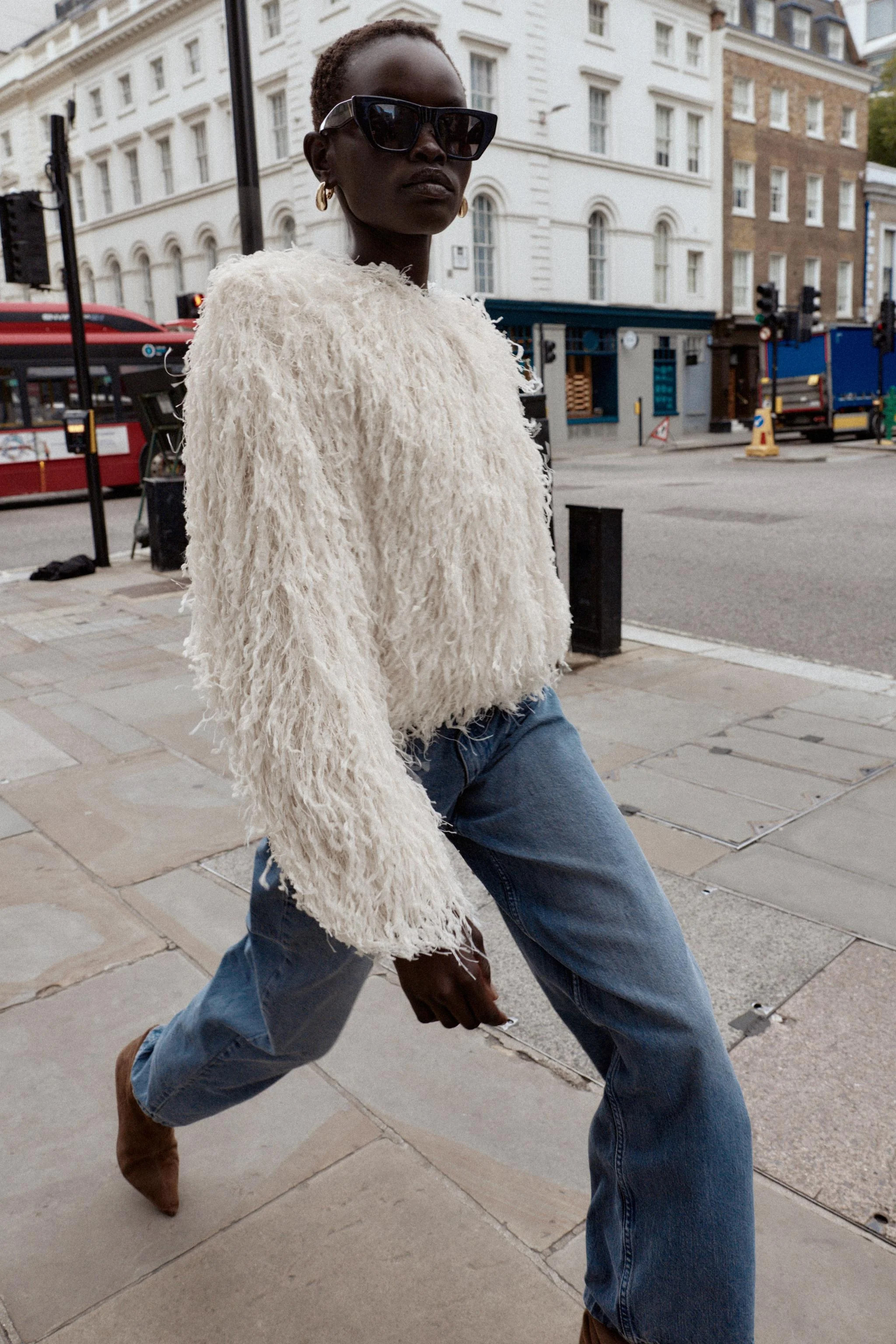 ژاکت ریشه پر فلزی