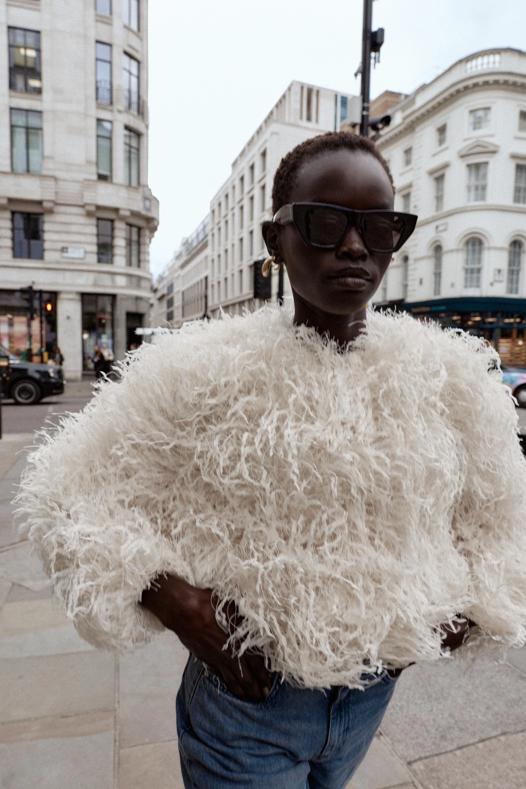 ژاکت ریشه پر فلزی