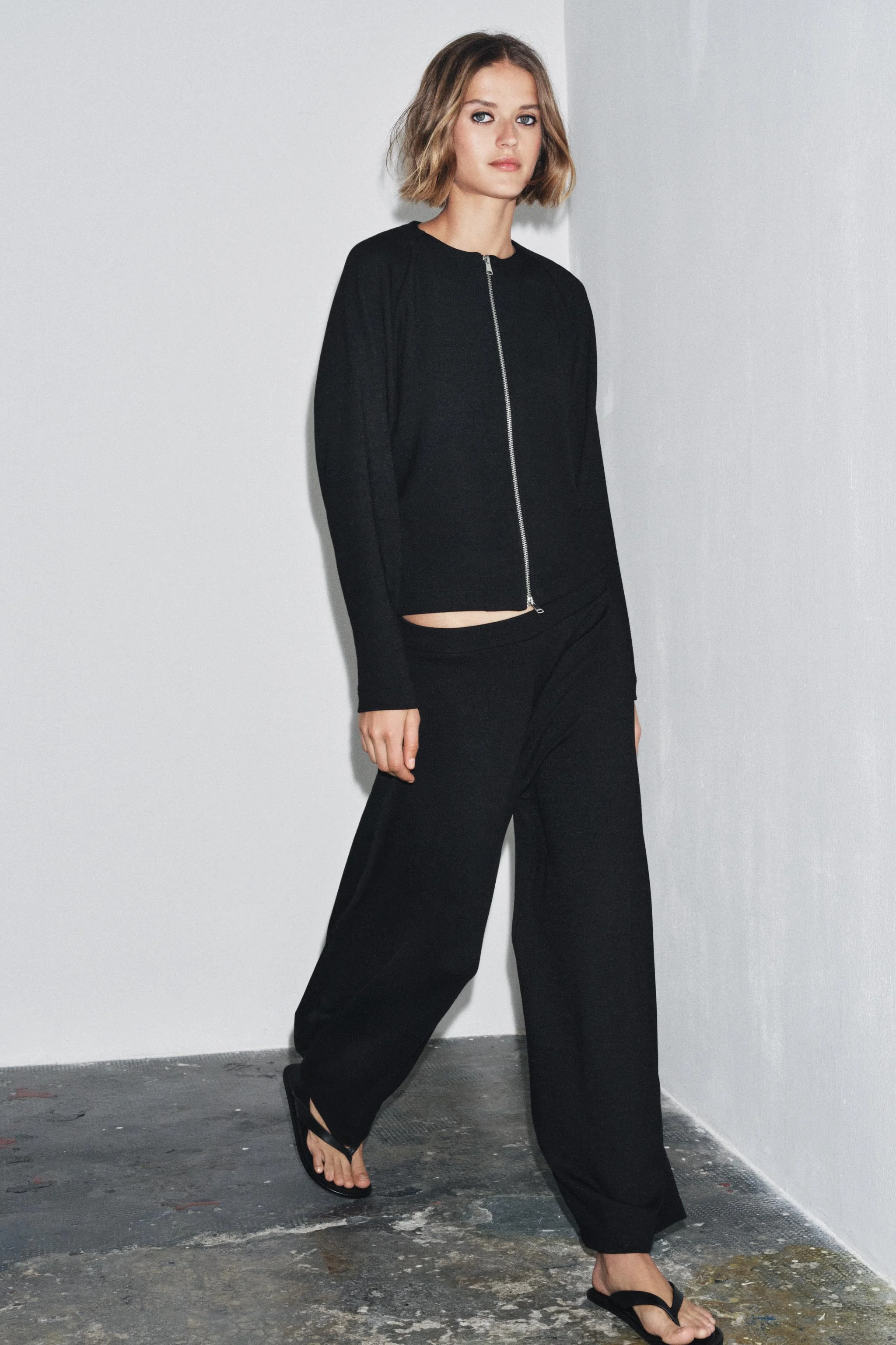 ژاکت زیپ دار