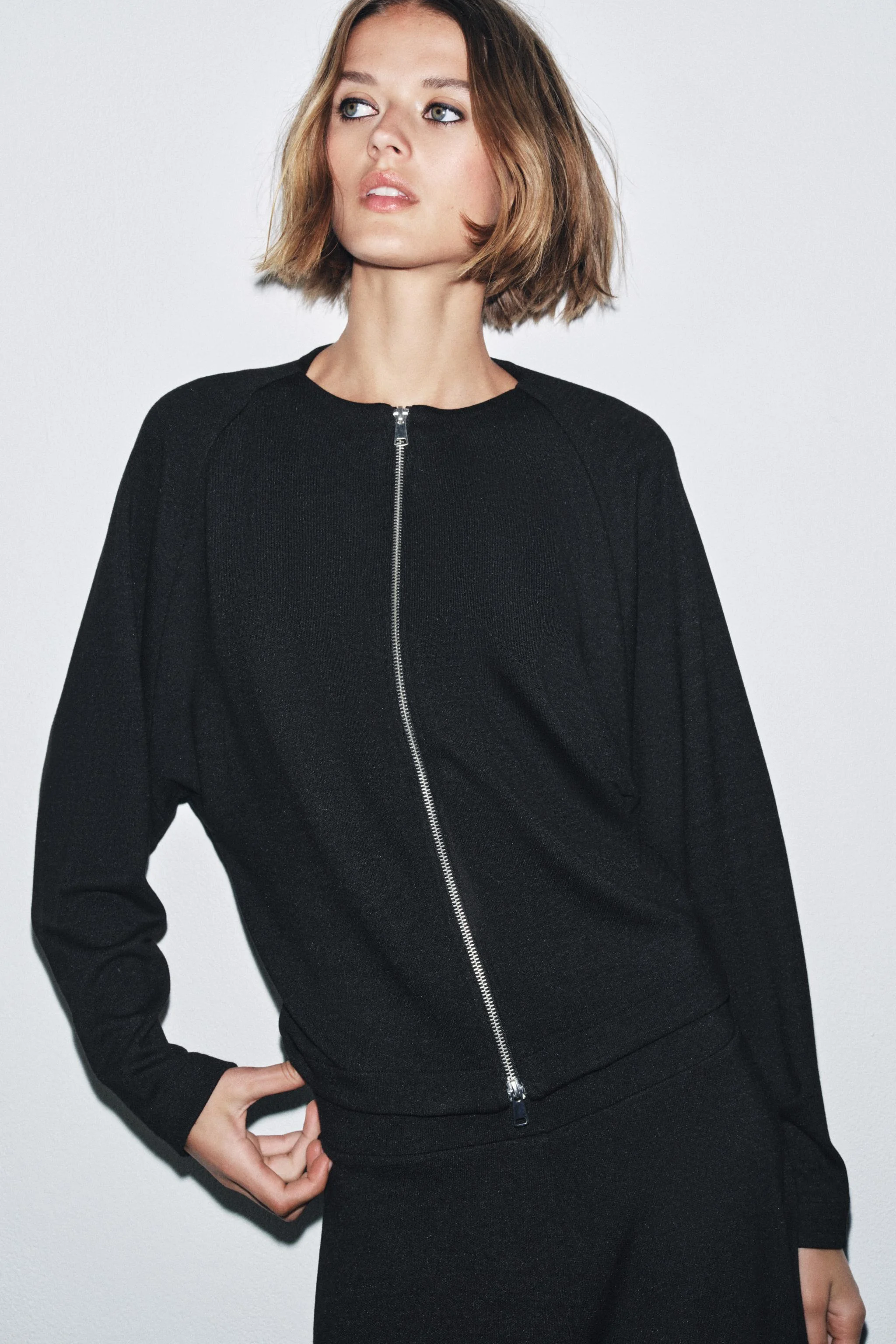 ژاکت زیپ دار ژاکت زیپ دار