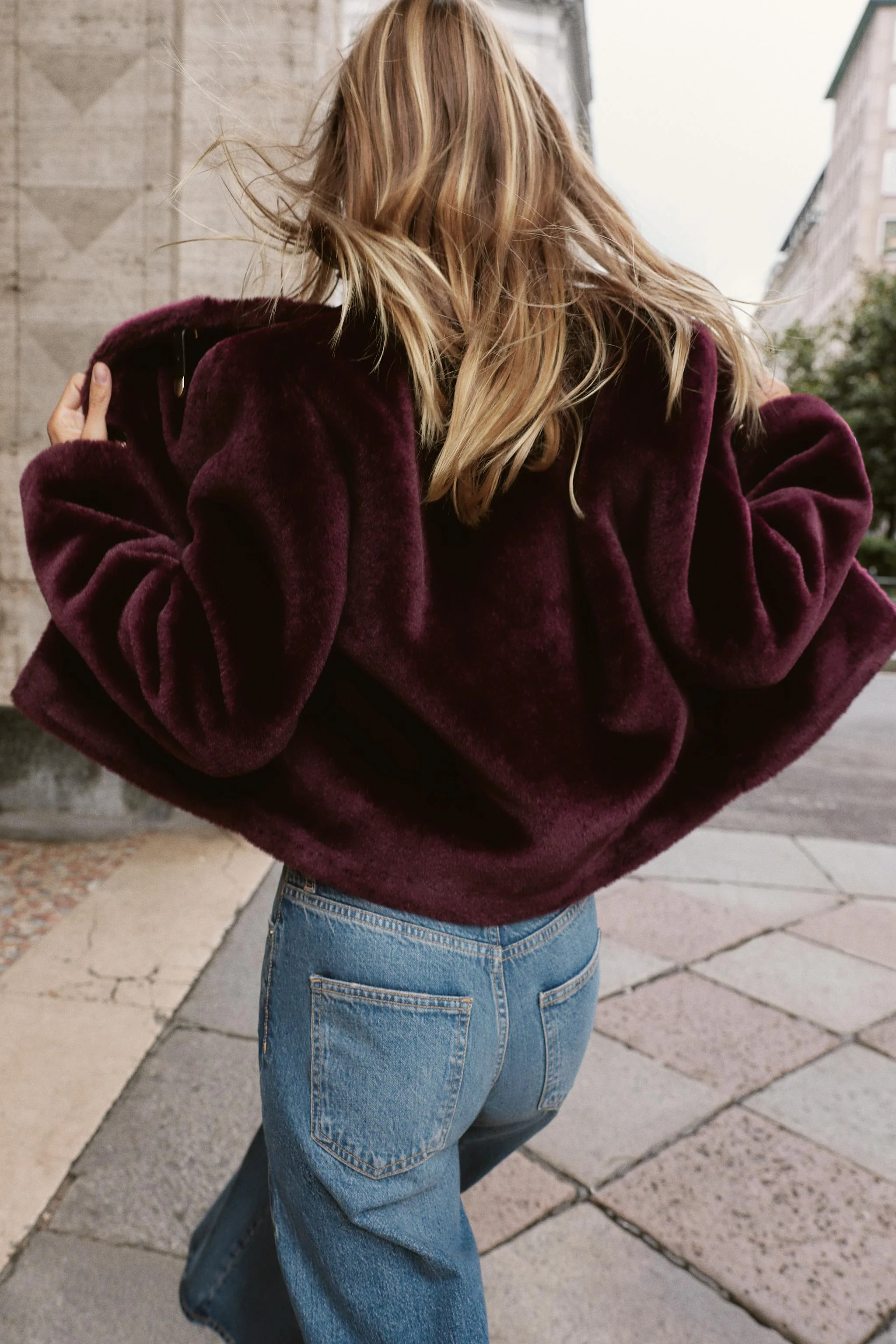 کت خز مصنوعی با بست های آتش نشانی