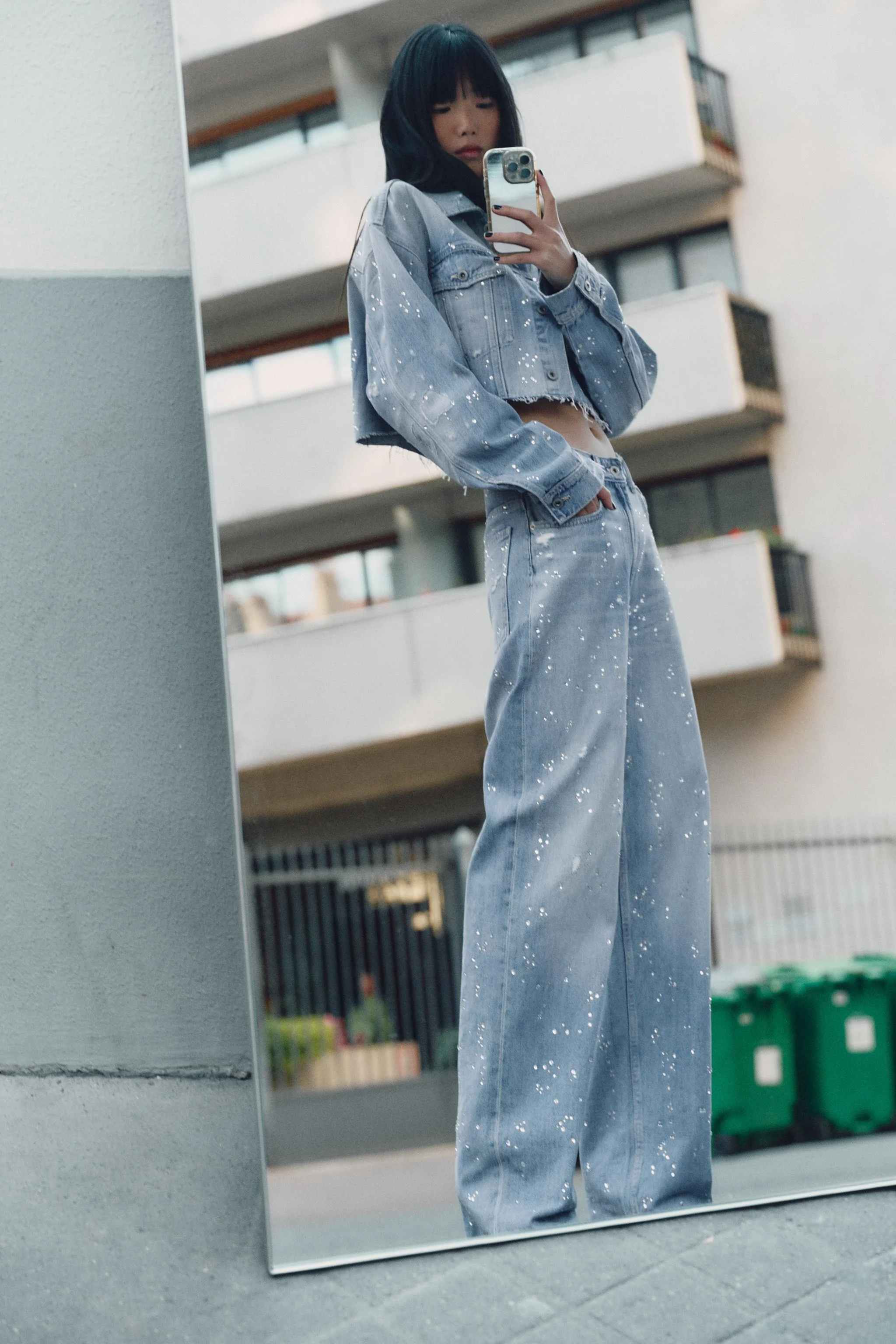 کت جین کوتاه یقه برگردان TRF با تزیینات نگین